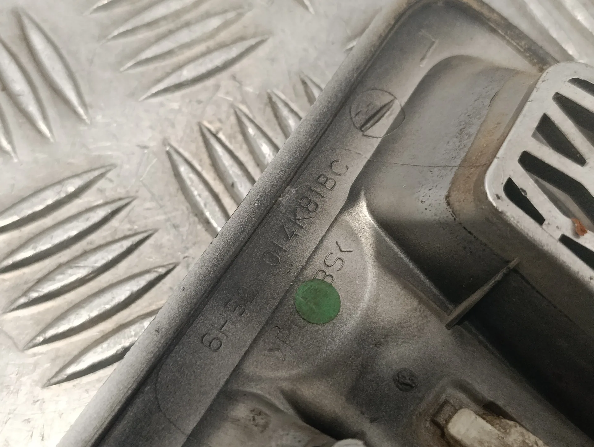 Moldura Exterior Delantera Izquierda para Land Rover Freelander (Lr2)