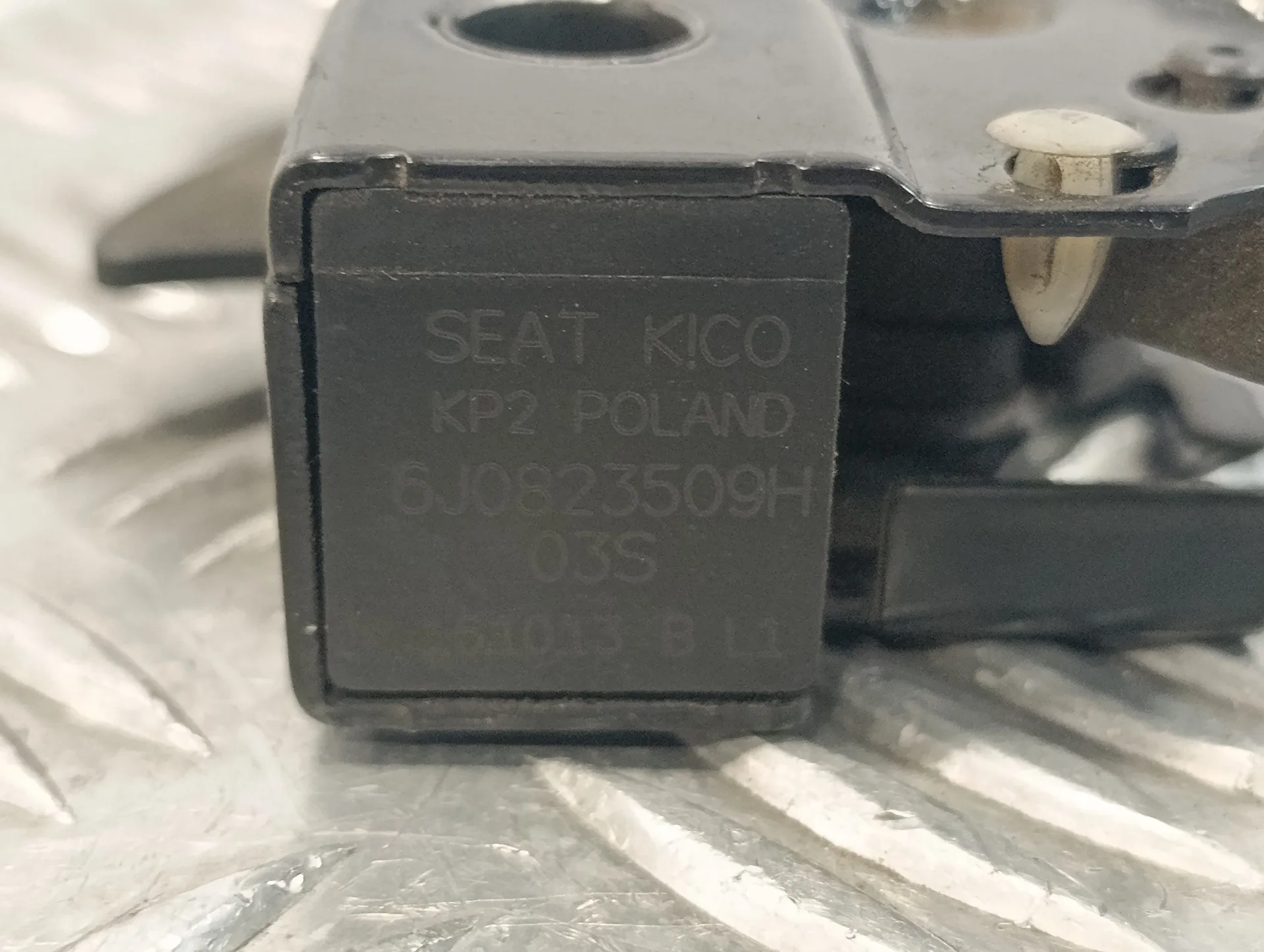 Cerradura Capot para Seat Ibiza (6J5)