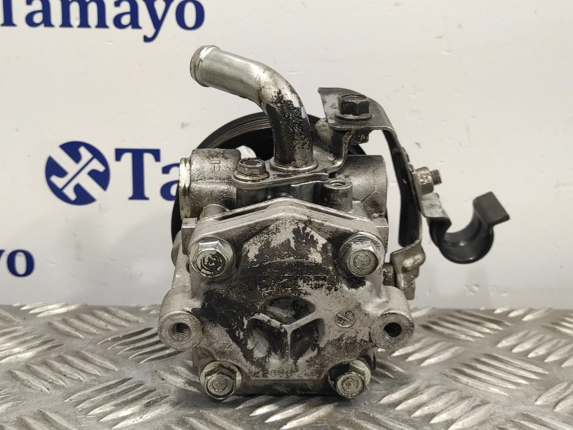 Bomba Direccion para Mitsubishi Grandis (Na0W)