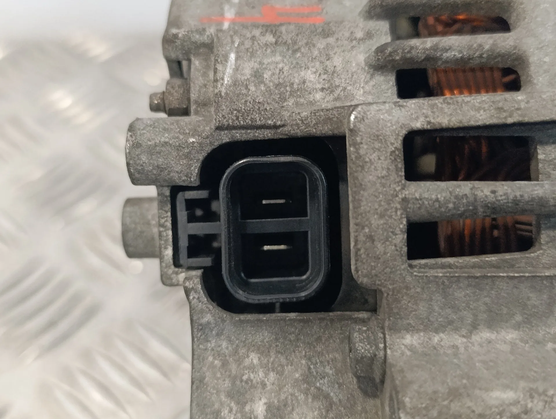 Alternador para Nissan Primera Berlina (P12)