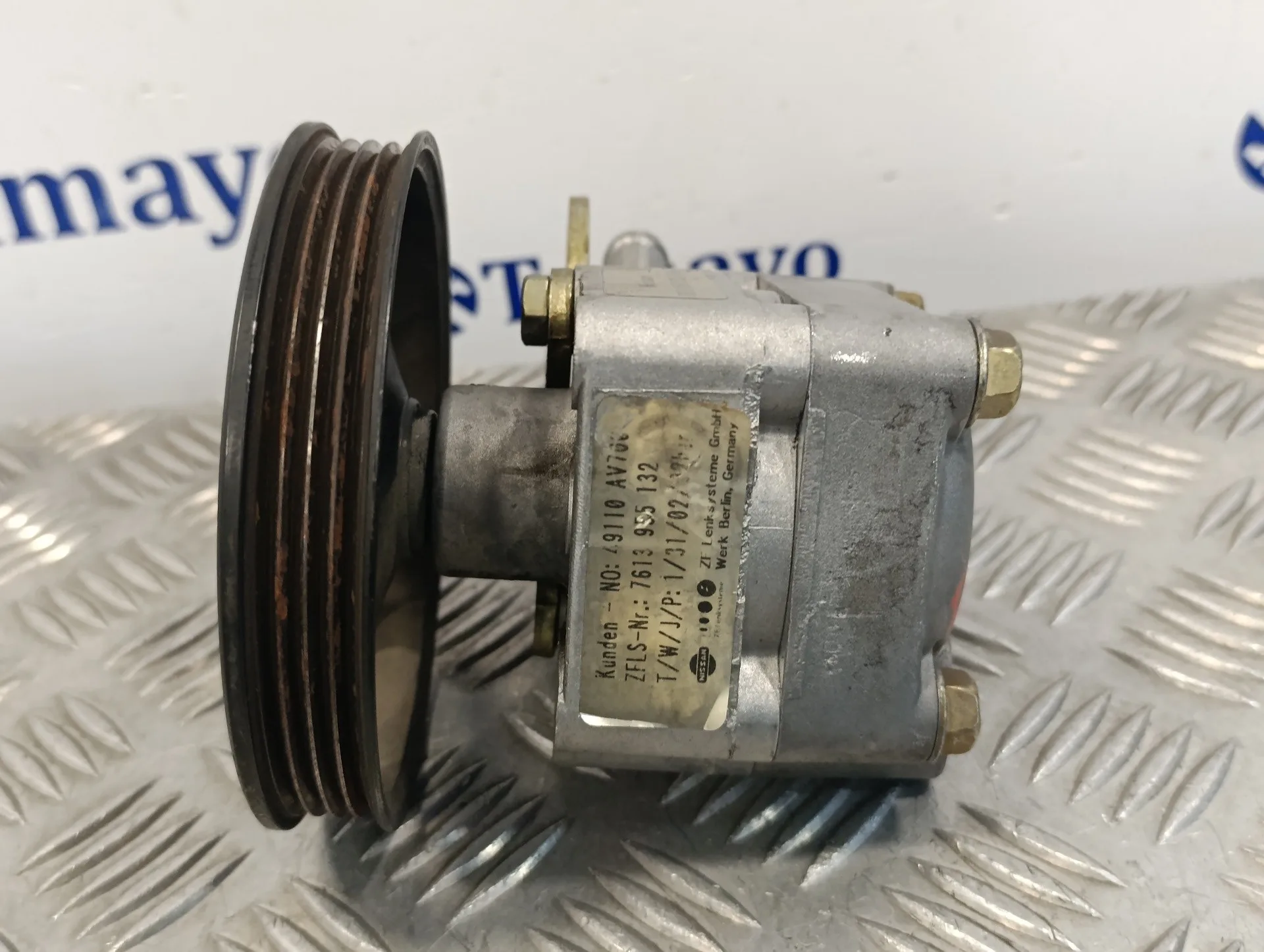 Bomba Direccion para Nissan Primera Berlina (P12)