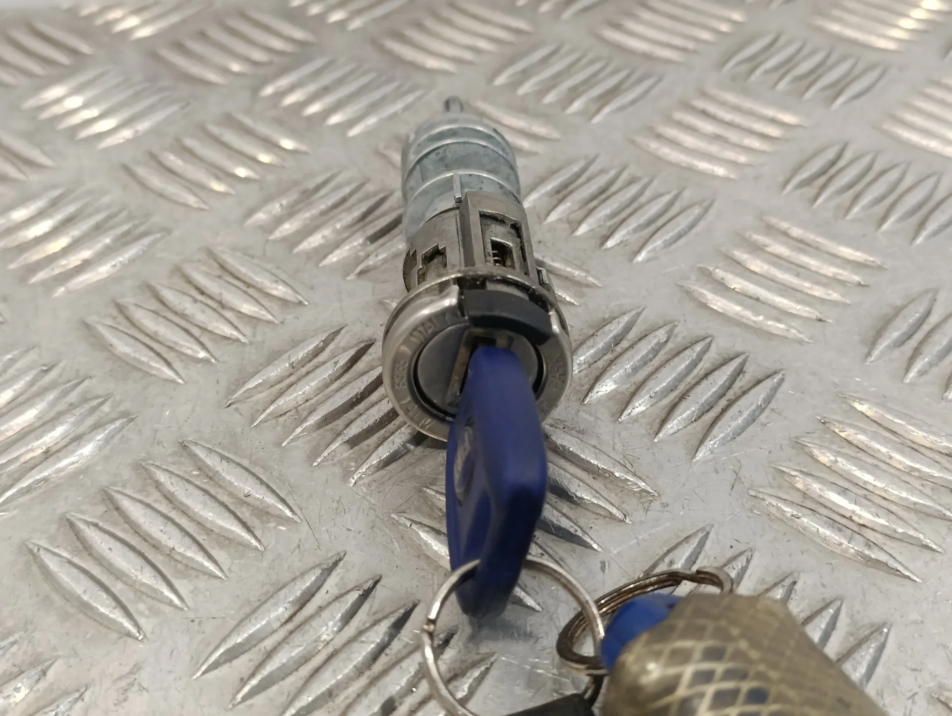 Bombin Puerta Delantera Izquierda para Fiat Punto Berlina (188)