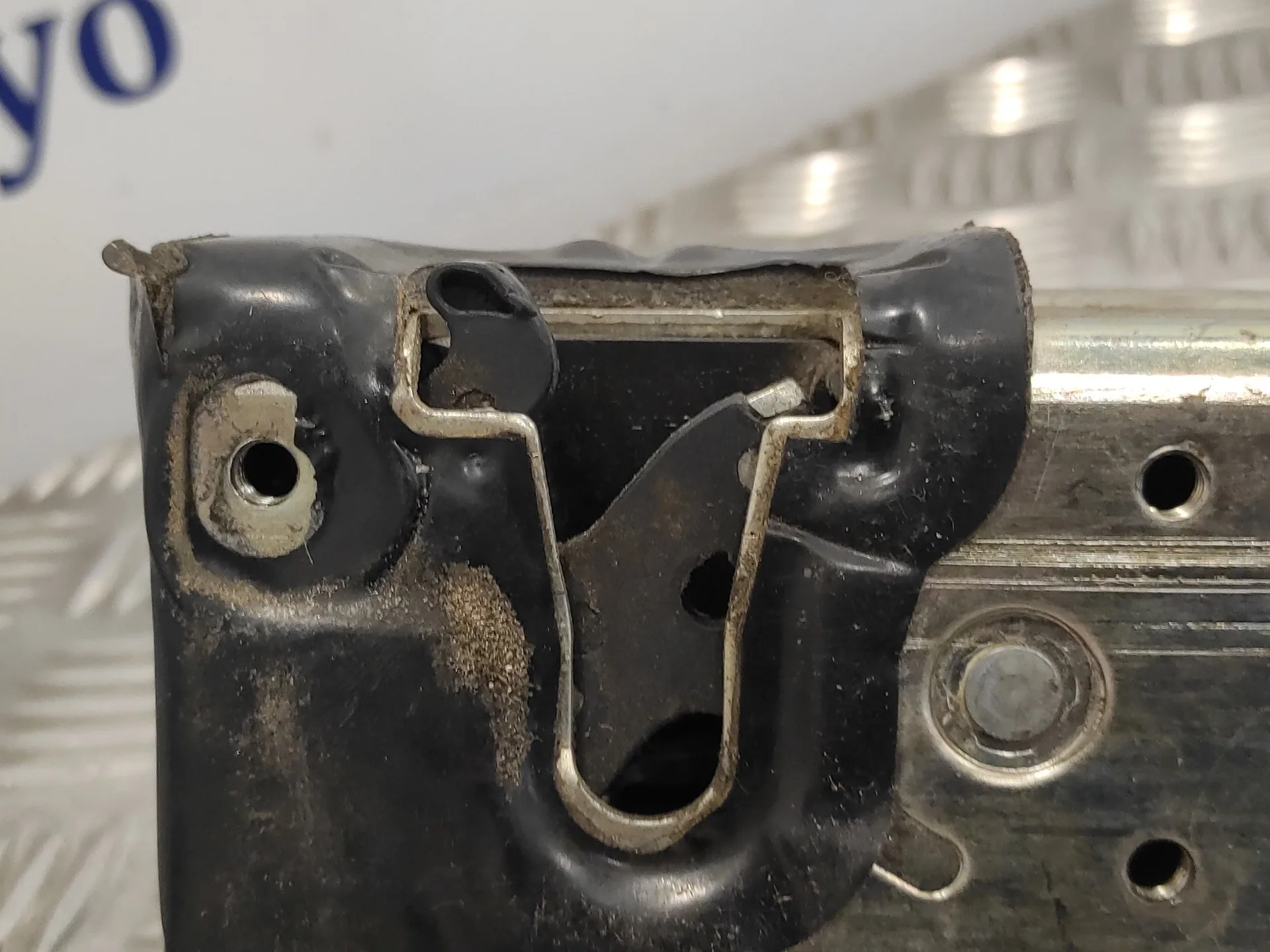 Cerradura Puerta Delantera Izquierda para Ford Fusion (Cbk)