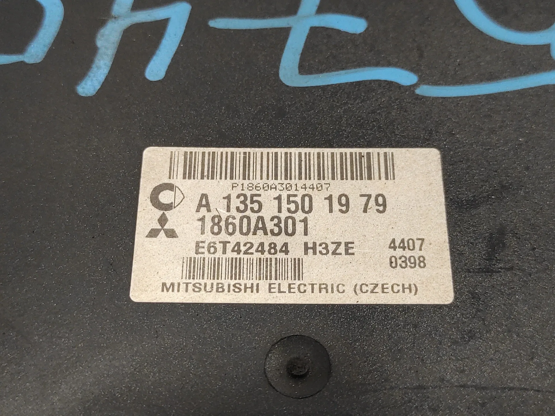 Centralita Motor Uce para Mitsubishi Colt Berlina 5 (Z30A)