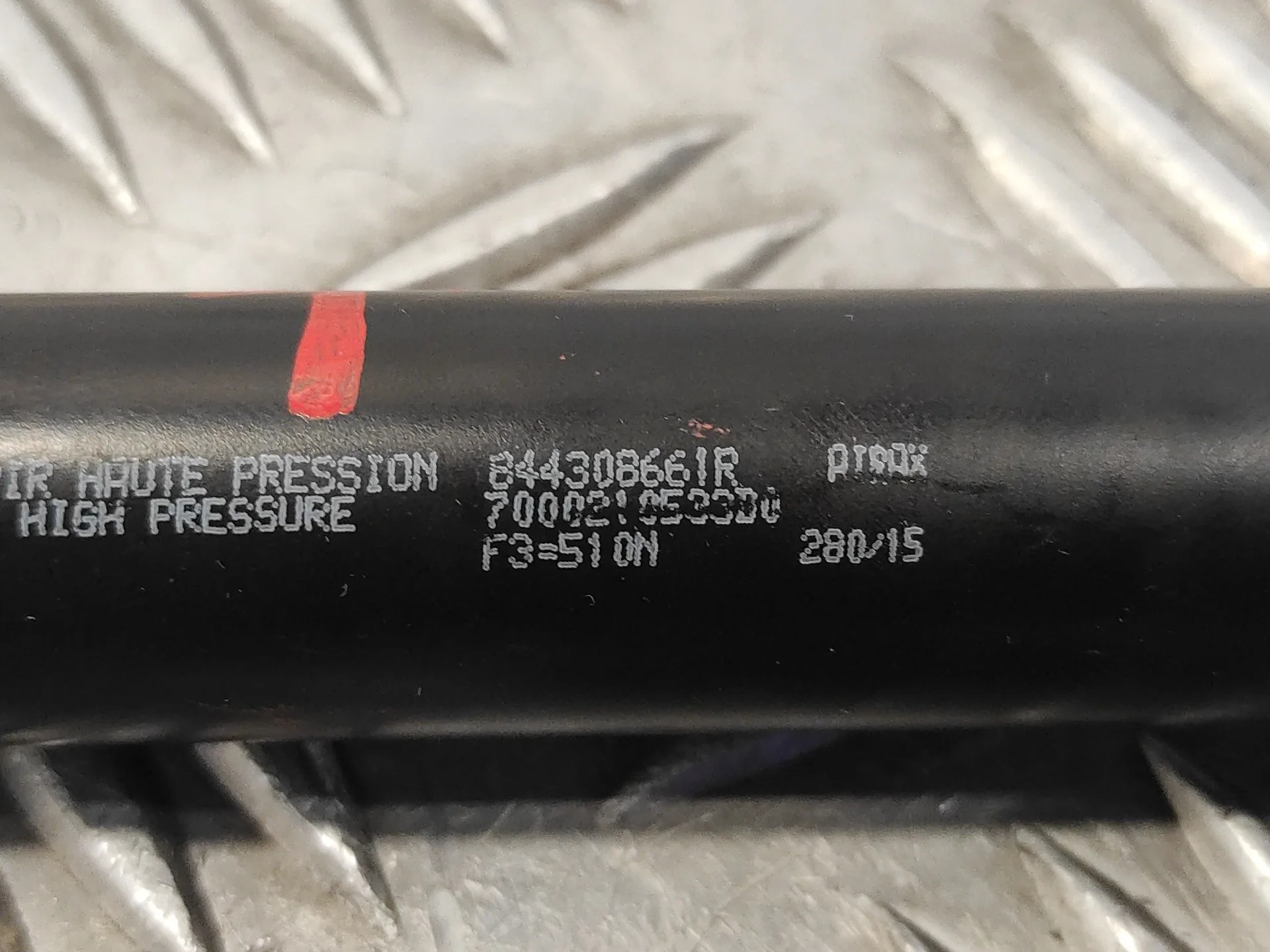 Amortiguadores Maletero / Porton para Renault Clio Iv