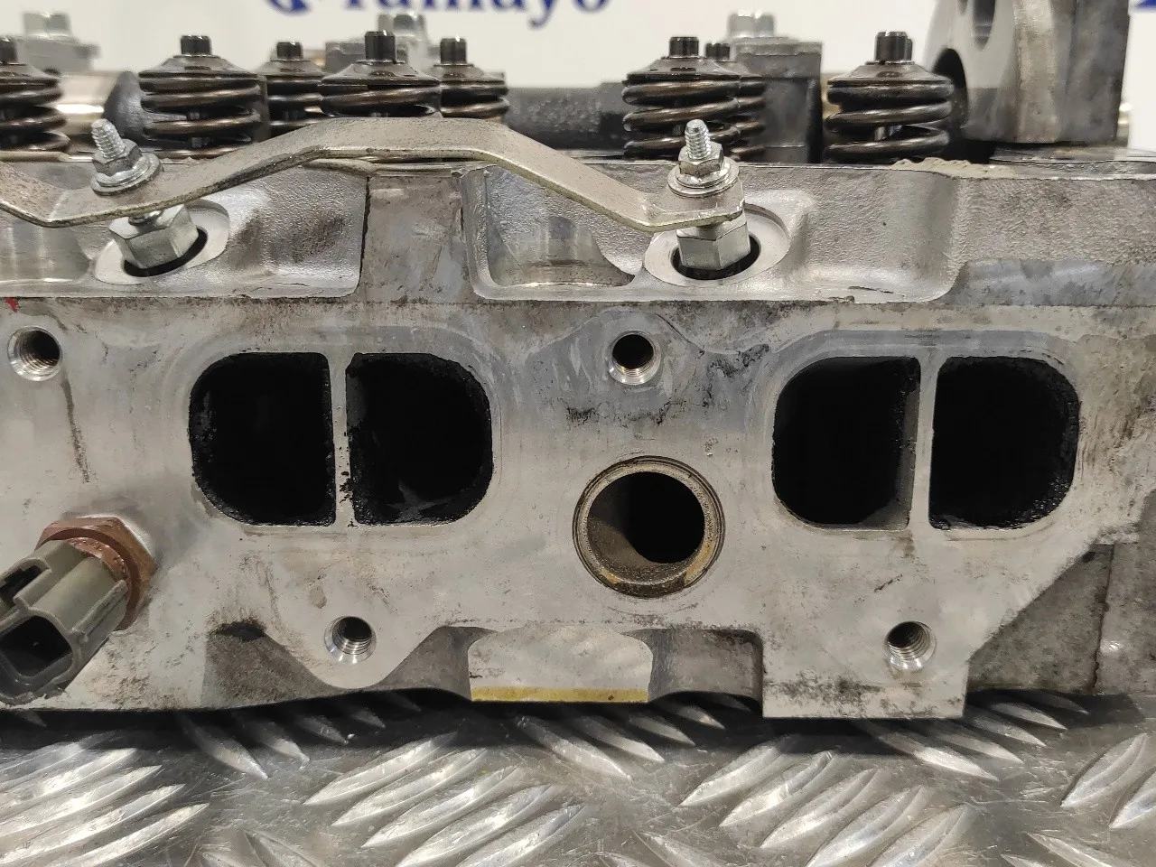 Culata para Mazda 5 Berl. (Cr)