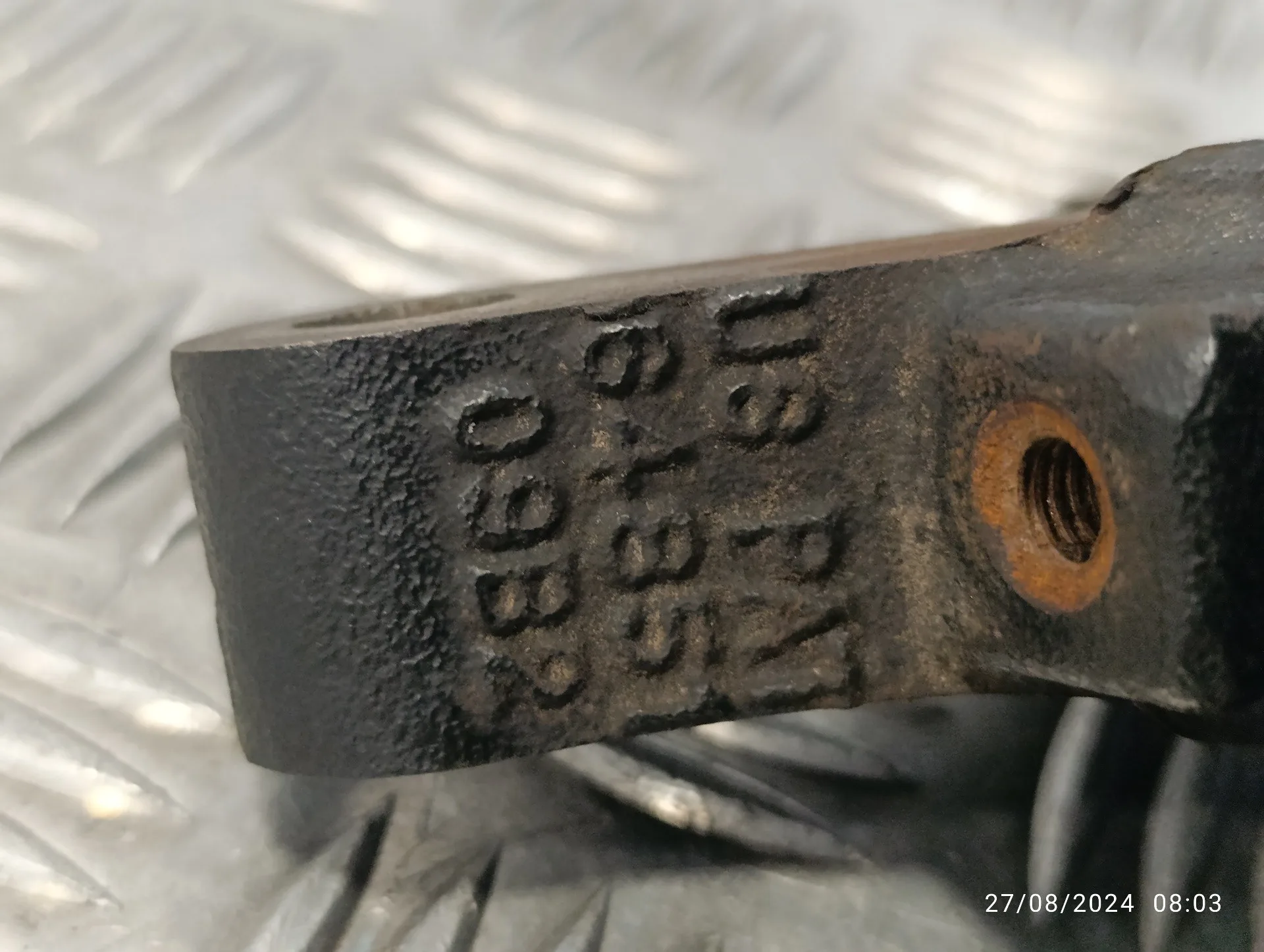 Mangueta Delantera Izquierda para Dodge Caliber