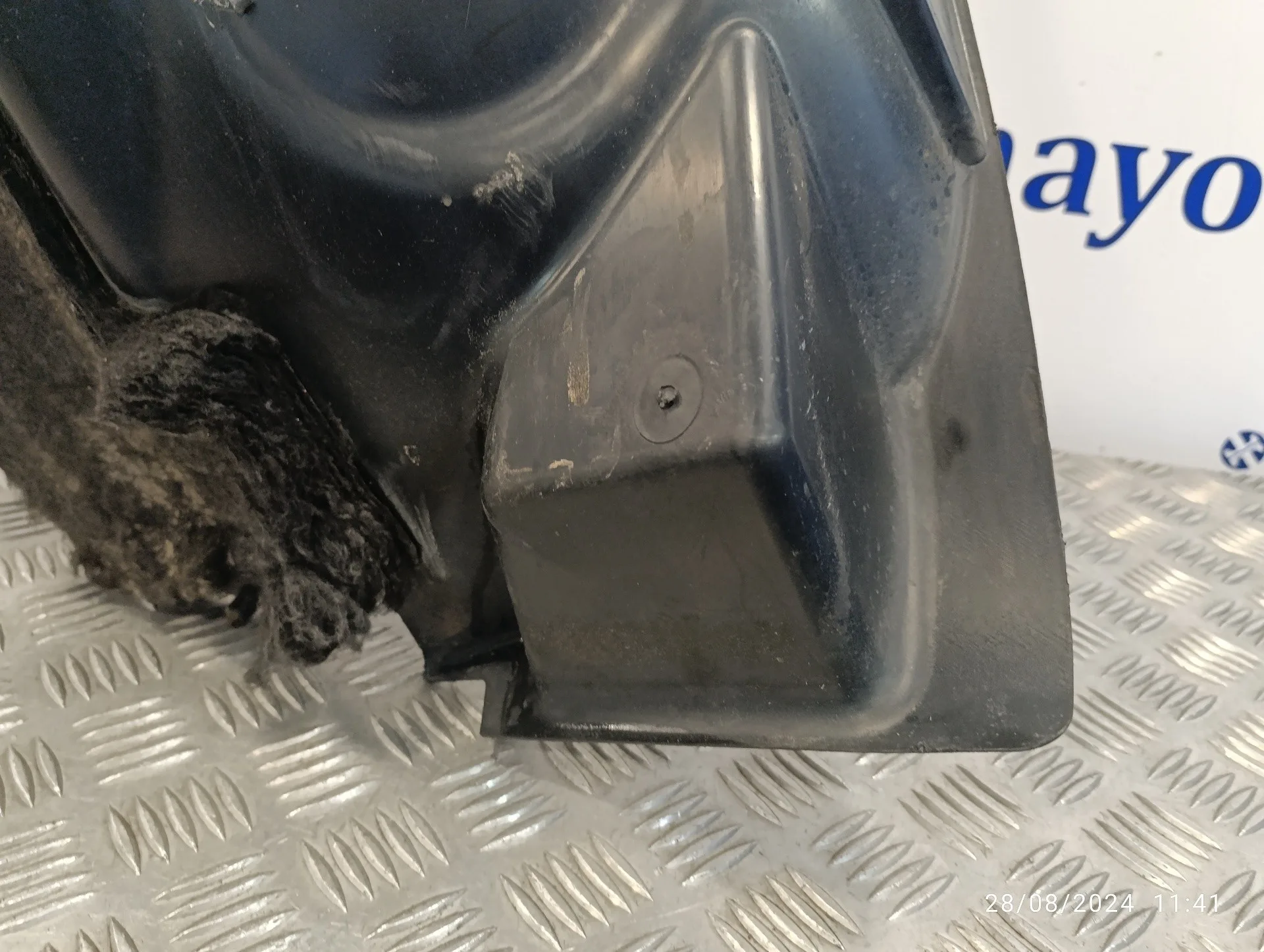 Plastico Paso Rueda Delantero Izquierdo para Renault Clio Iv