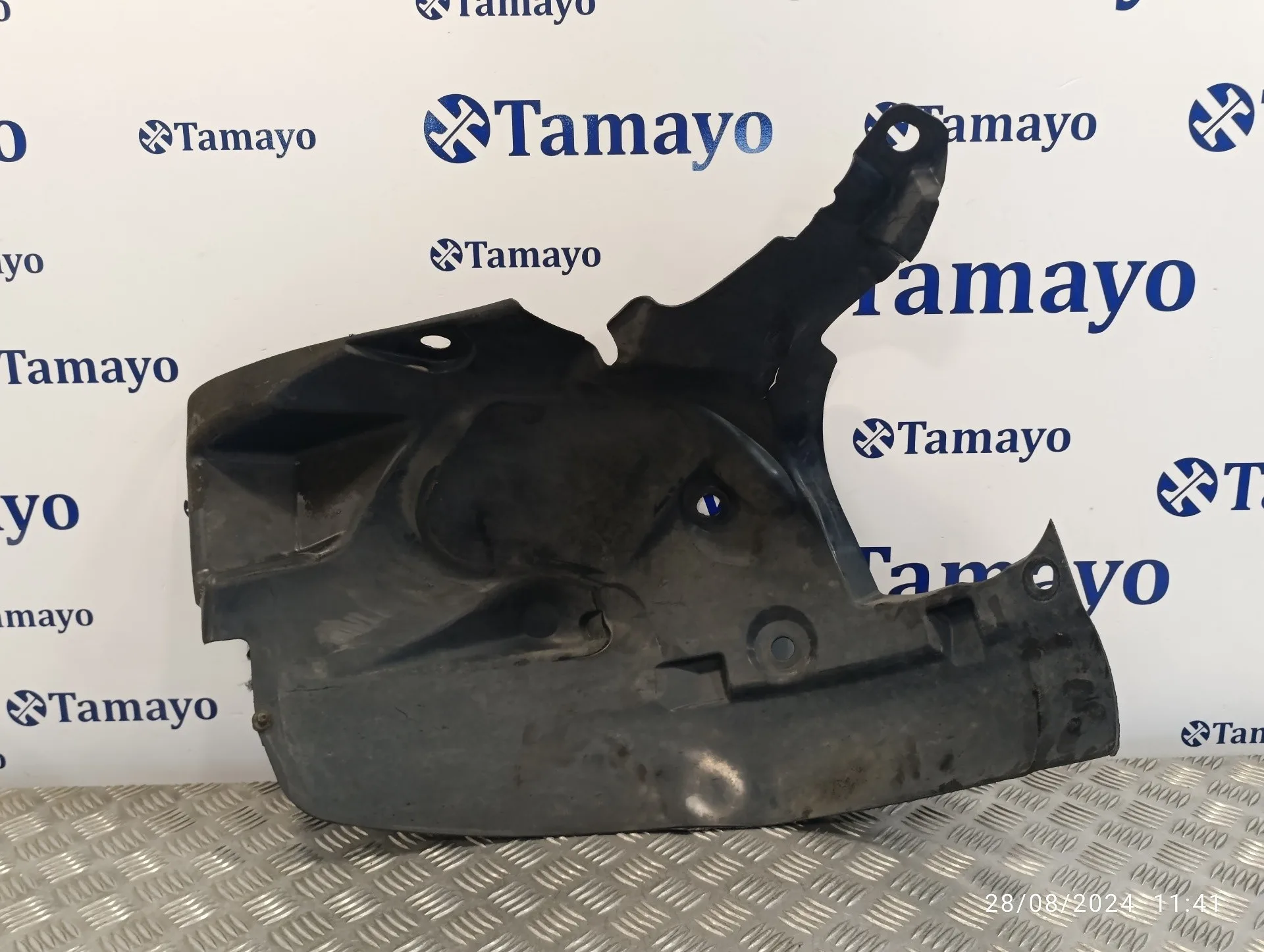 Plastico Paso Rueda Delantero Izquierdo para Renault Clio Iv