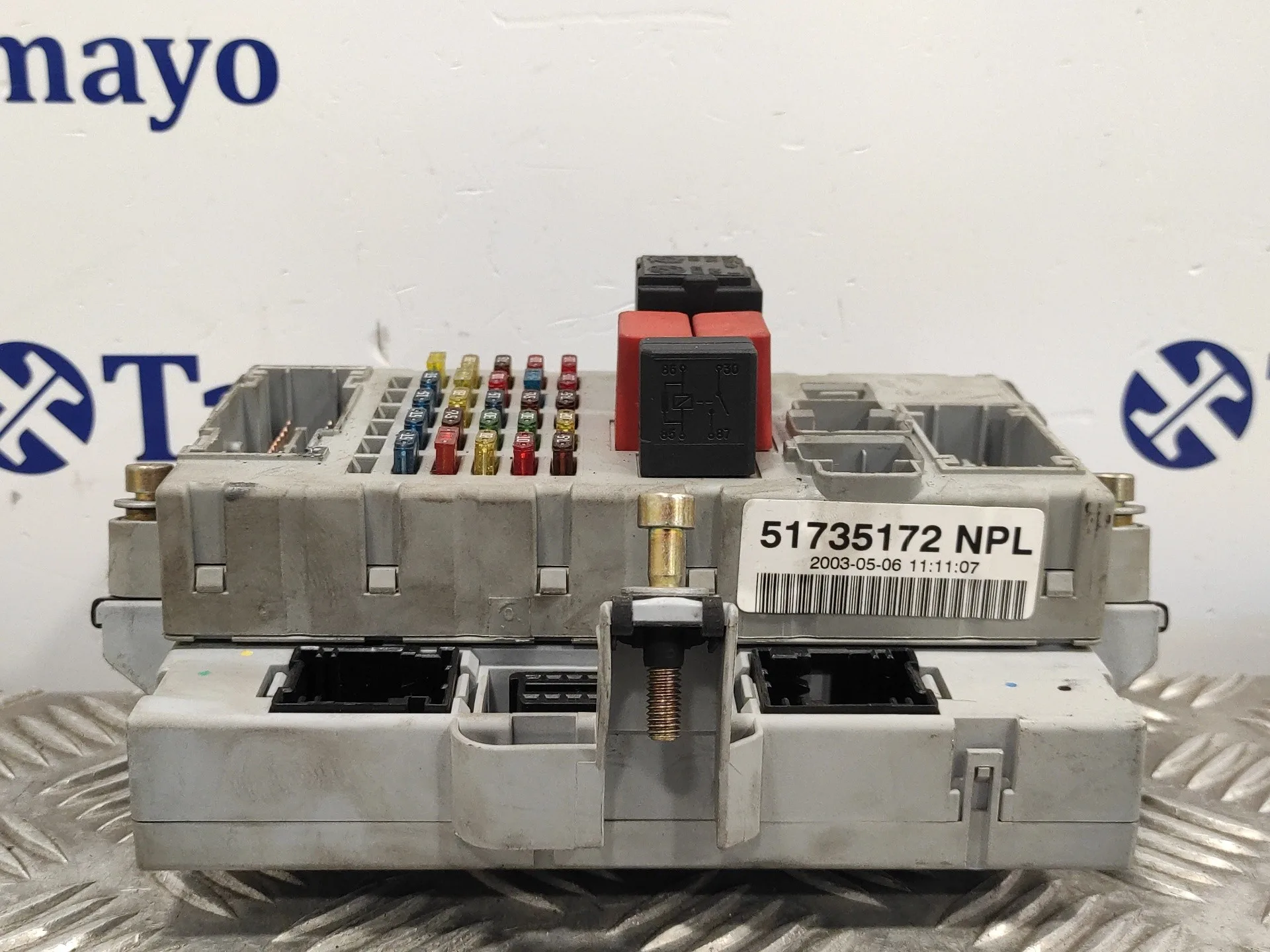 Caja Reles / Fusibles para Fiat Punto Berlina (188)