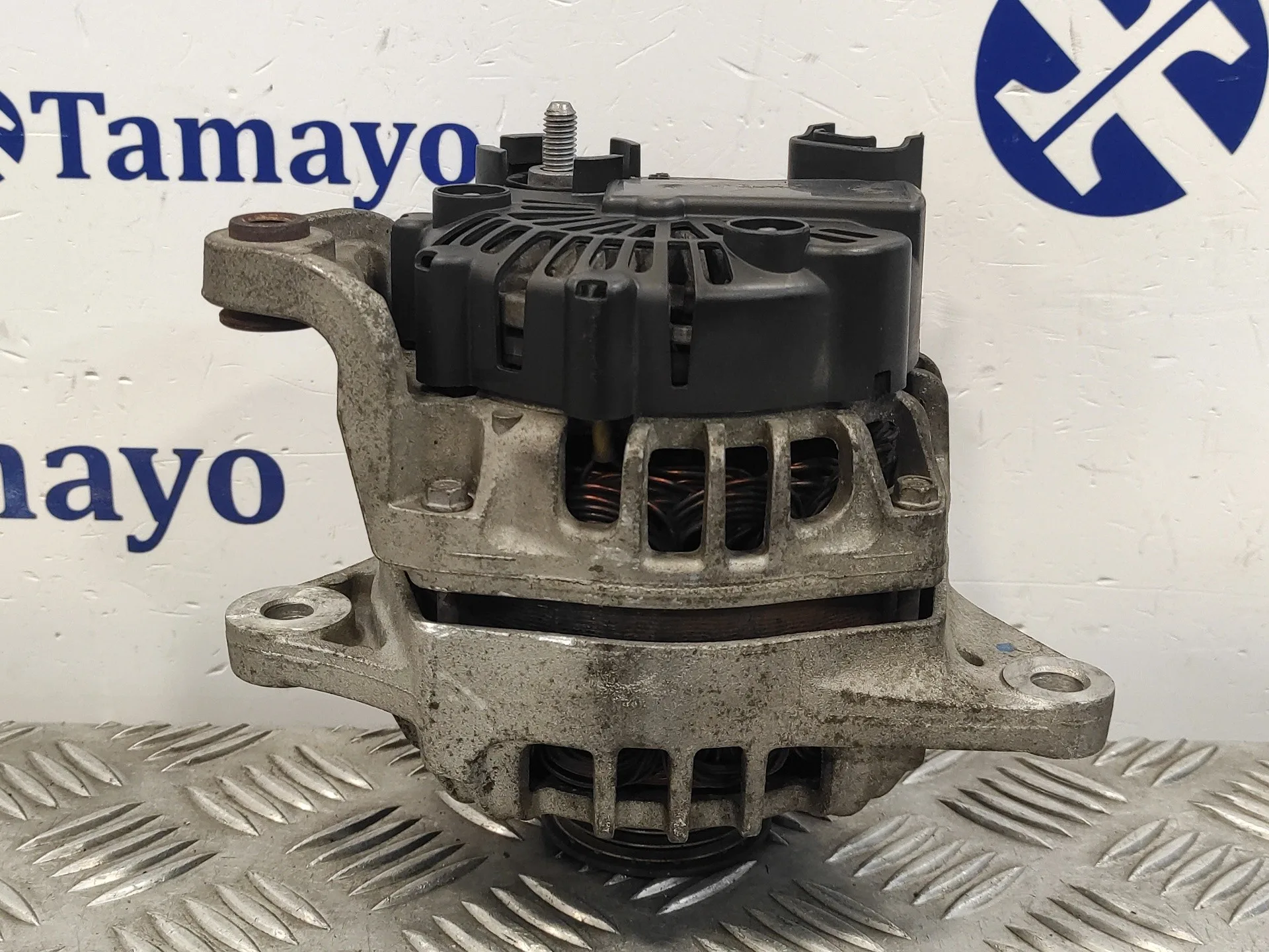 Alternador para Nissan Micra (K12E)
