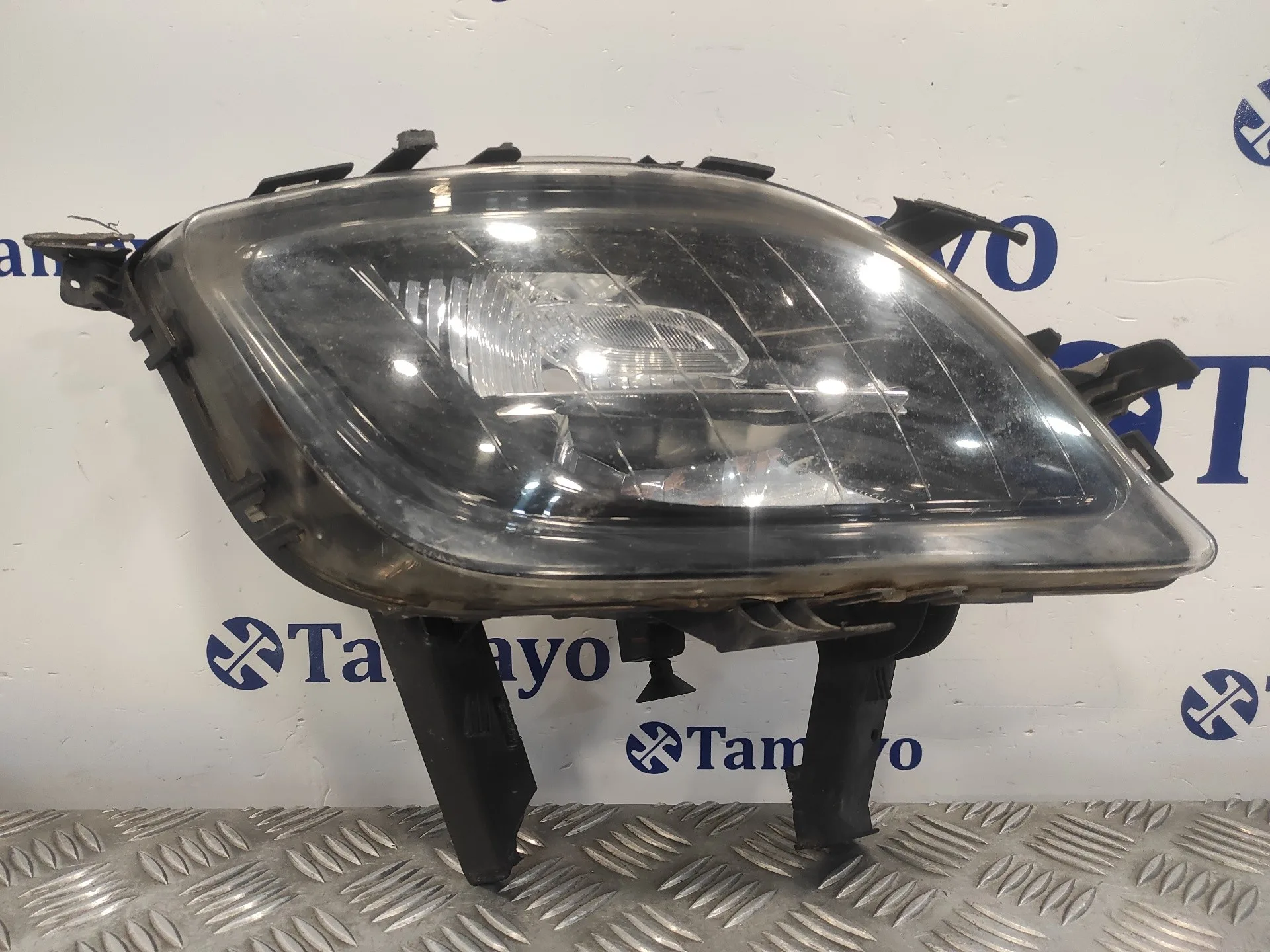 Faro Antiniebla Derecho para Opel Astra J Lim.