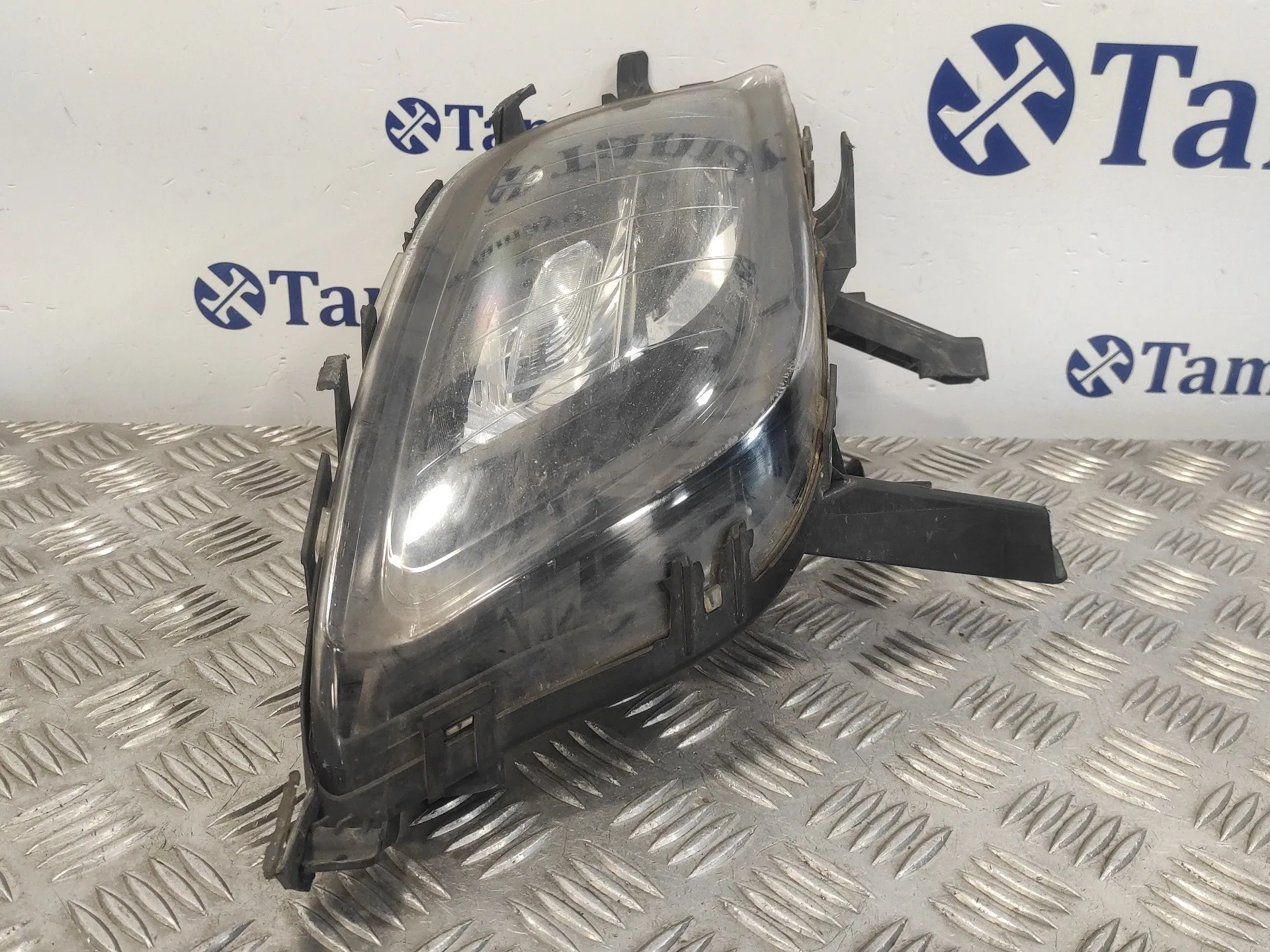 Faro Antiniebla Derecho para Opel Astra J Lim.