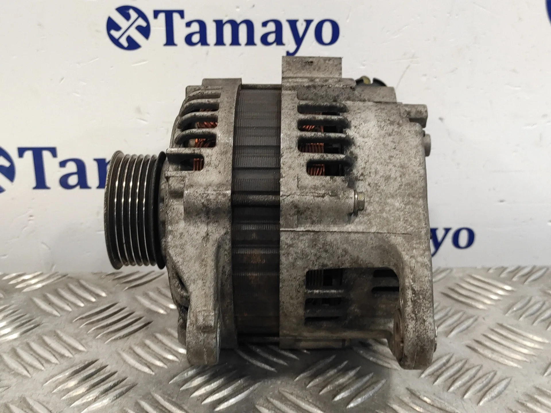 Alternador para Nissan Almera (N16/E)