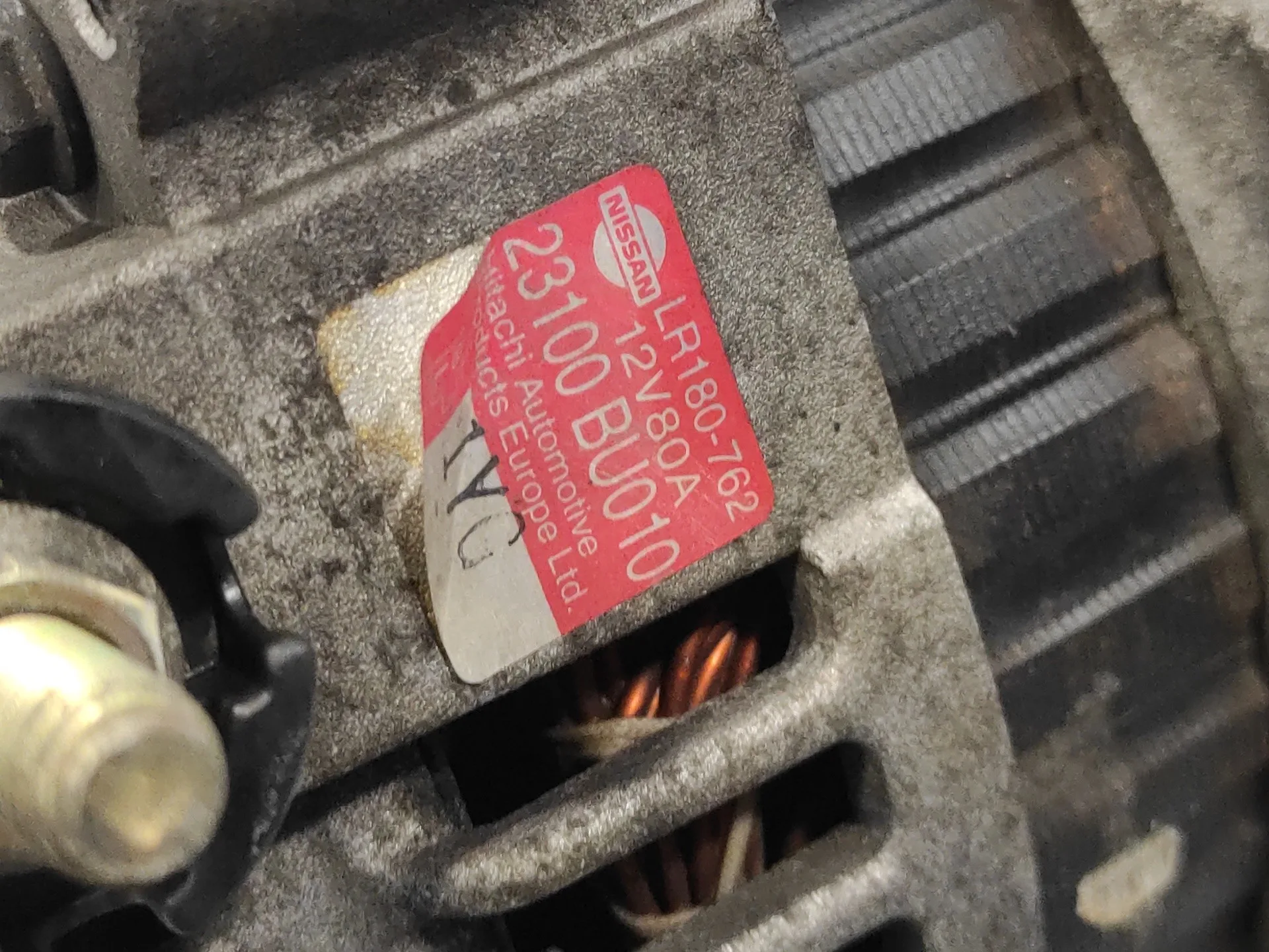 Alternador para Nissan Almera (N16/E)