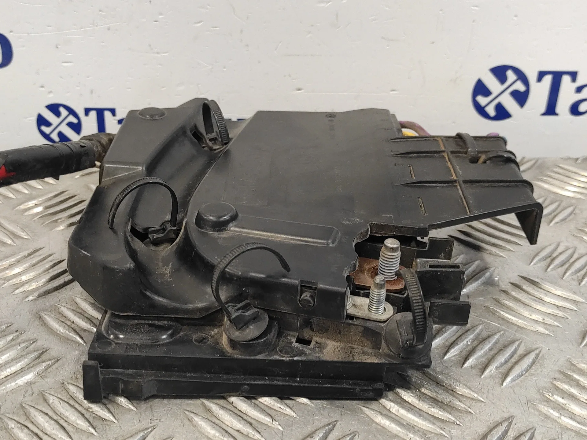 Caja Reles / Fusibles para Ford C-Max