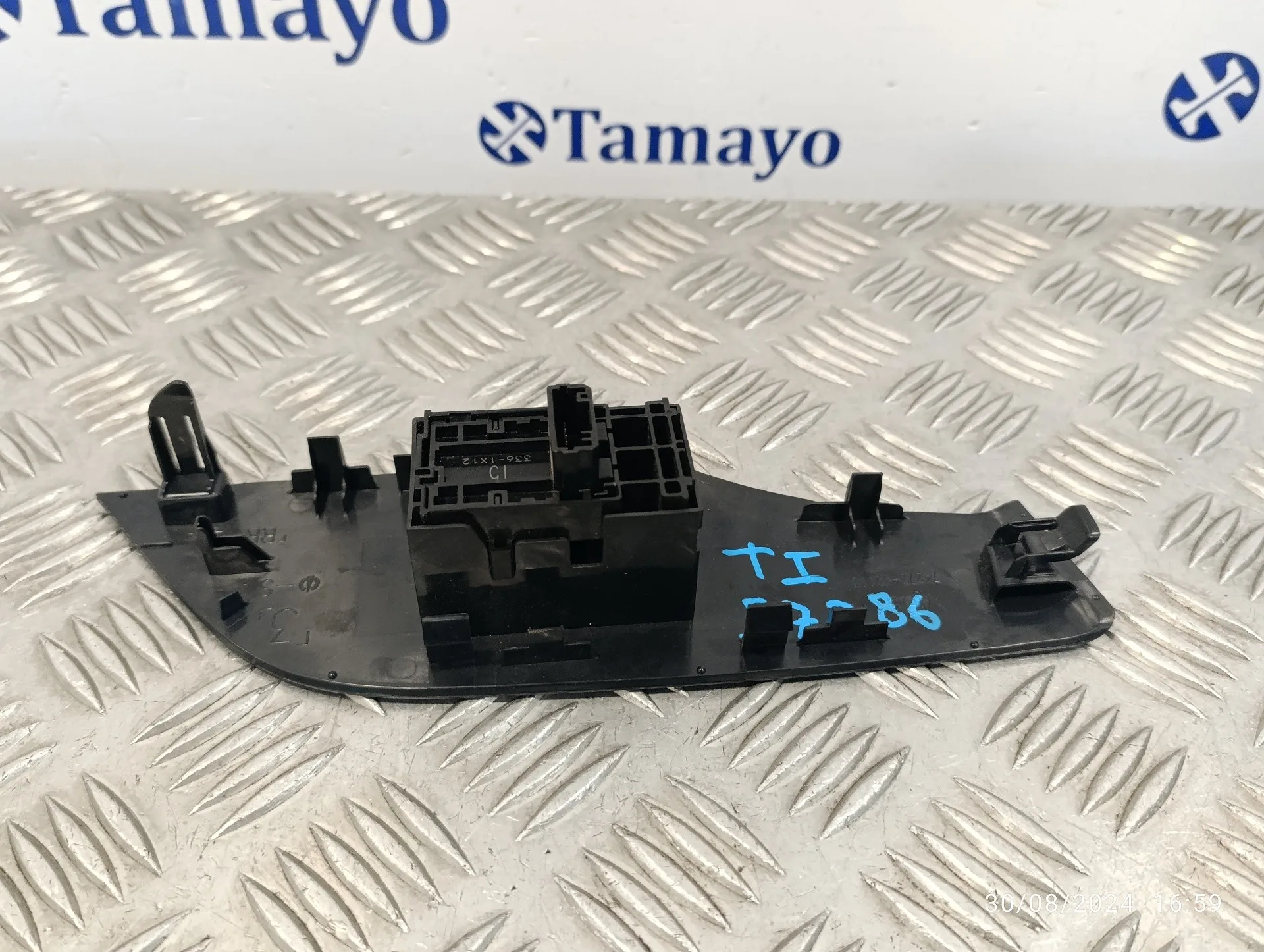 Mando Elevalunas Trasero Izquierdo para Toyota Rav 4 V (_A5_, _H5_)
