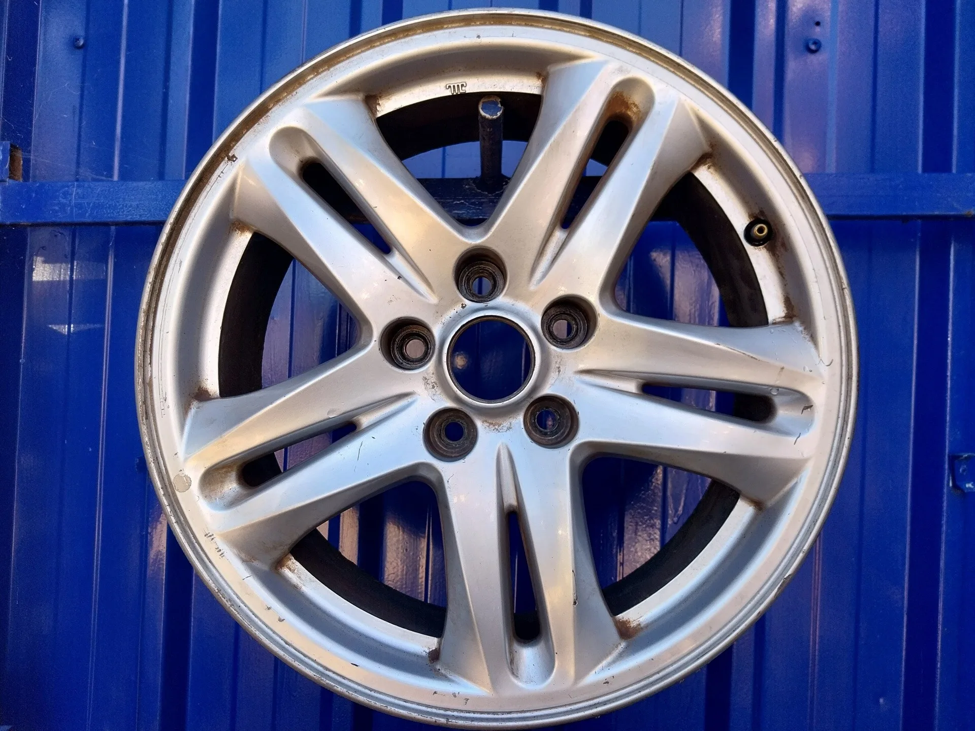 Llanta para Hyundai Santa Fe (Bm)
