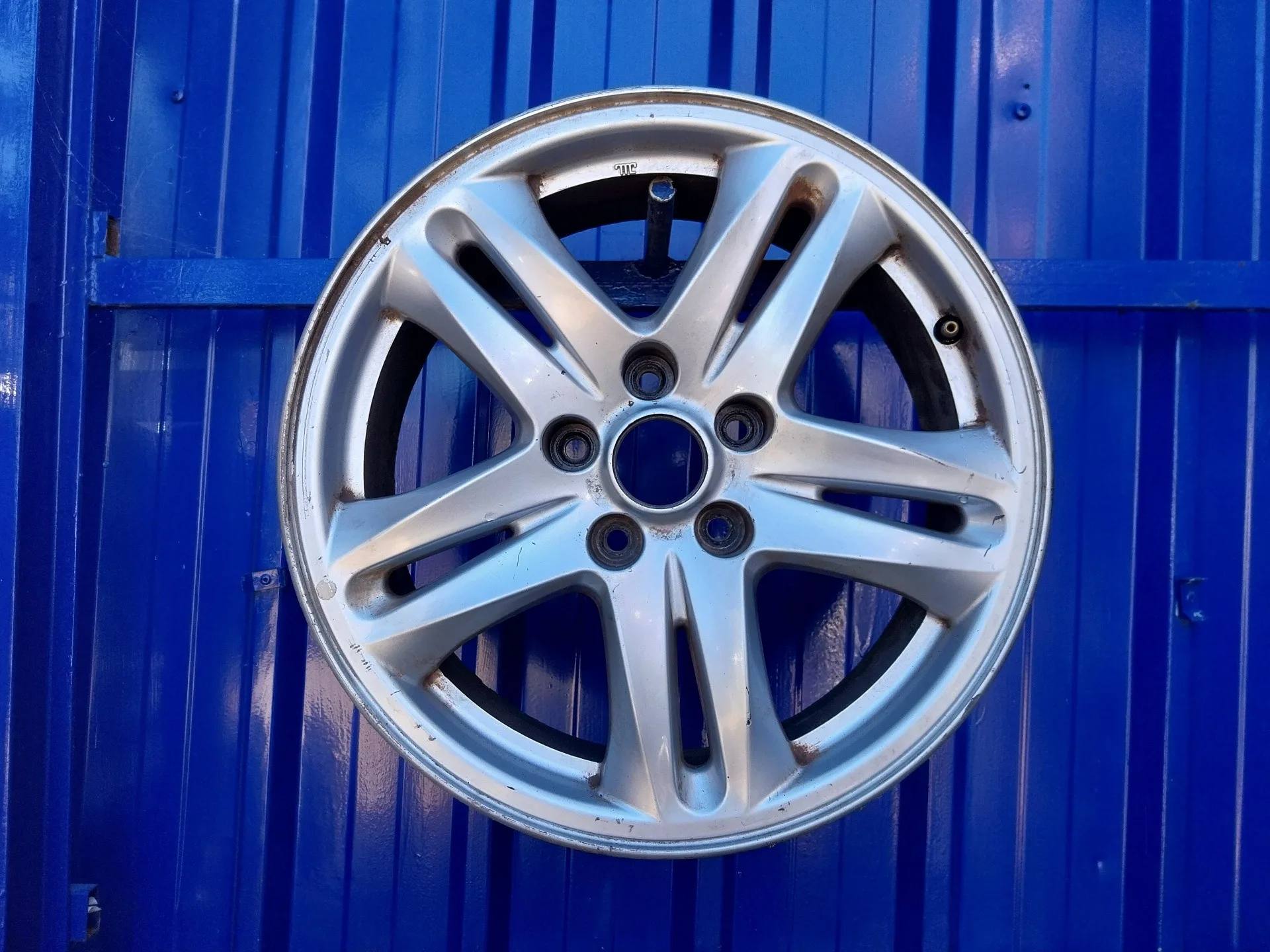 Llanta para Hyundai Santa Fe (Bm)