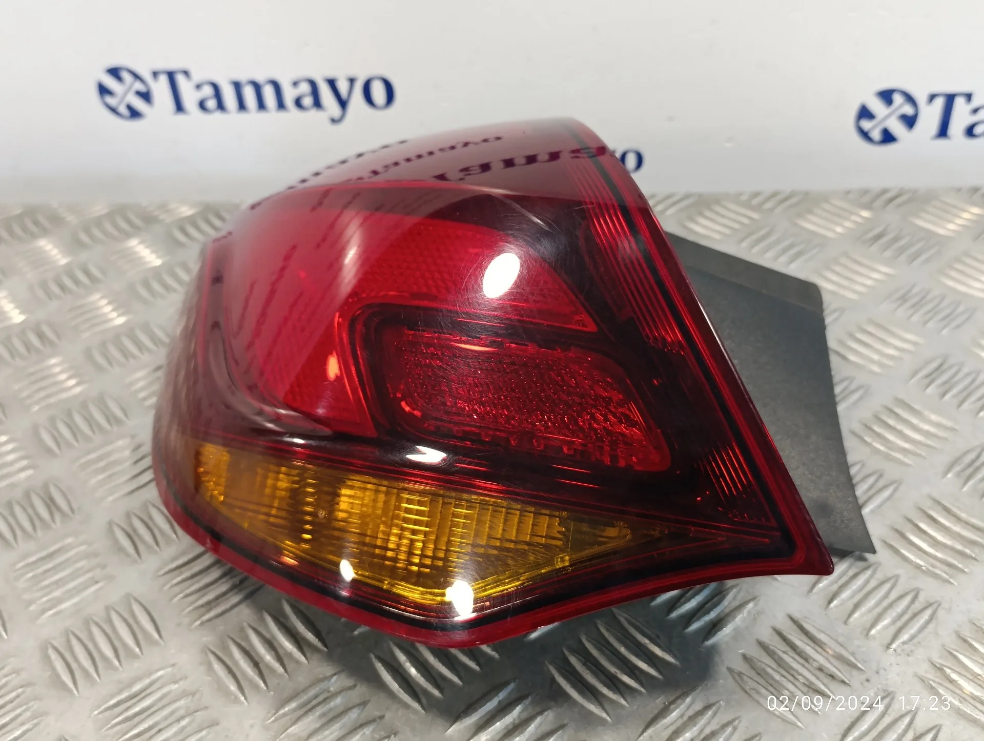 Piloto Trasero Izquierdo para Opel Astra J Lim.