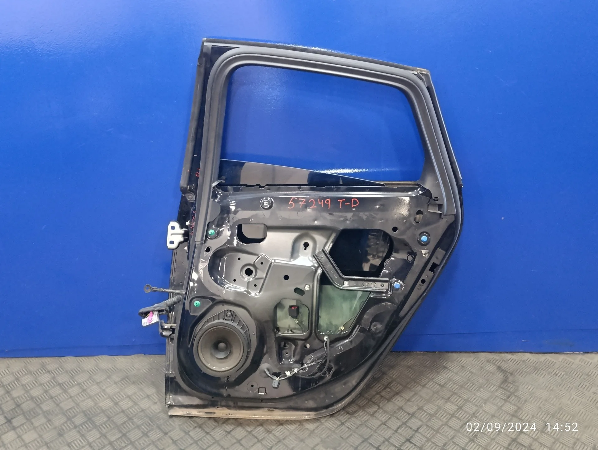 Puerta Trasera Derecha para Opel Astra J Lim.