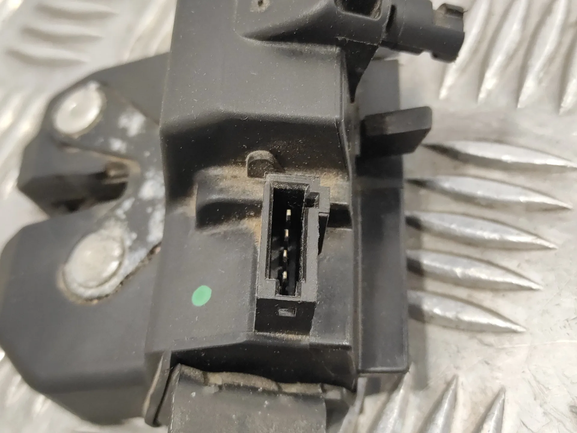 Cerradura Maletero / Porton para Fiat Doblo