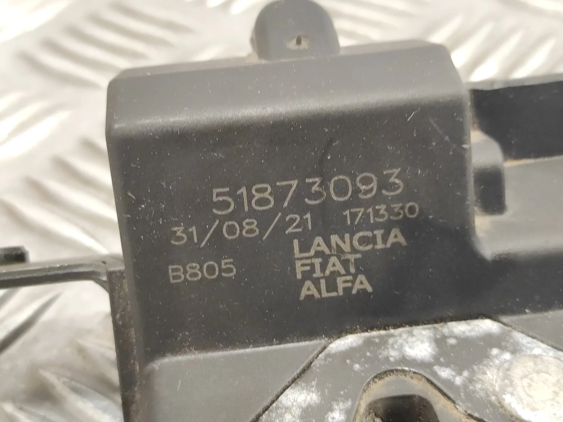 Cerradura Maletero / Porton para Fiat Doblo