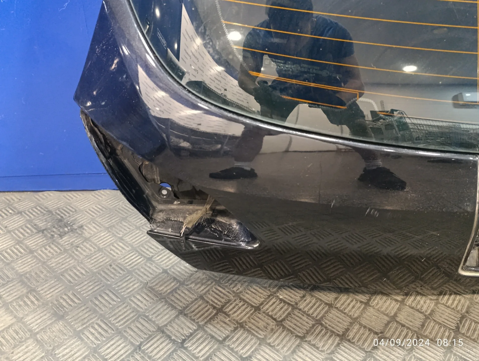 Porton Trasero para Opel Astra J Lim.