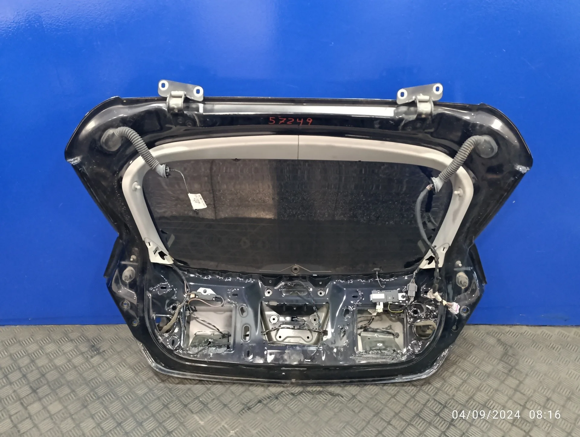 Porton Trasero para Opel Astra J Lim.
