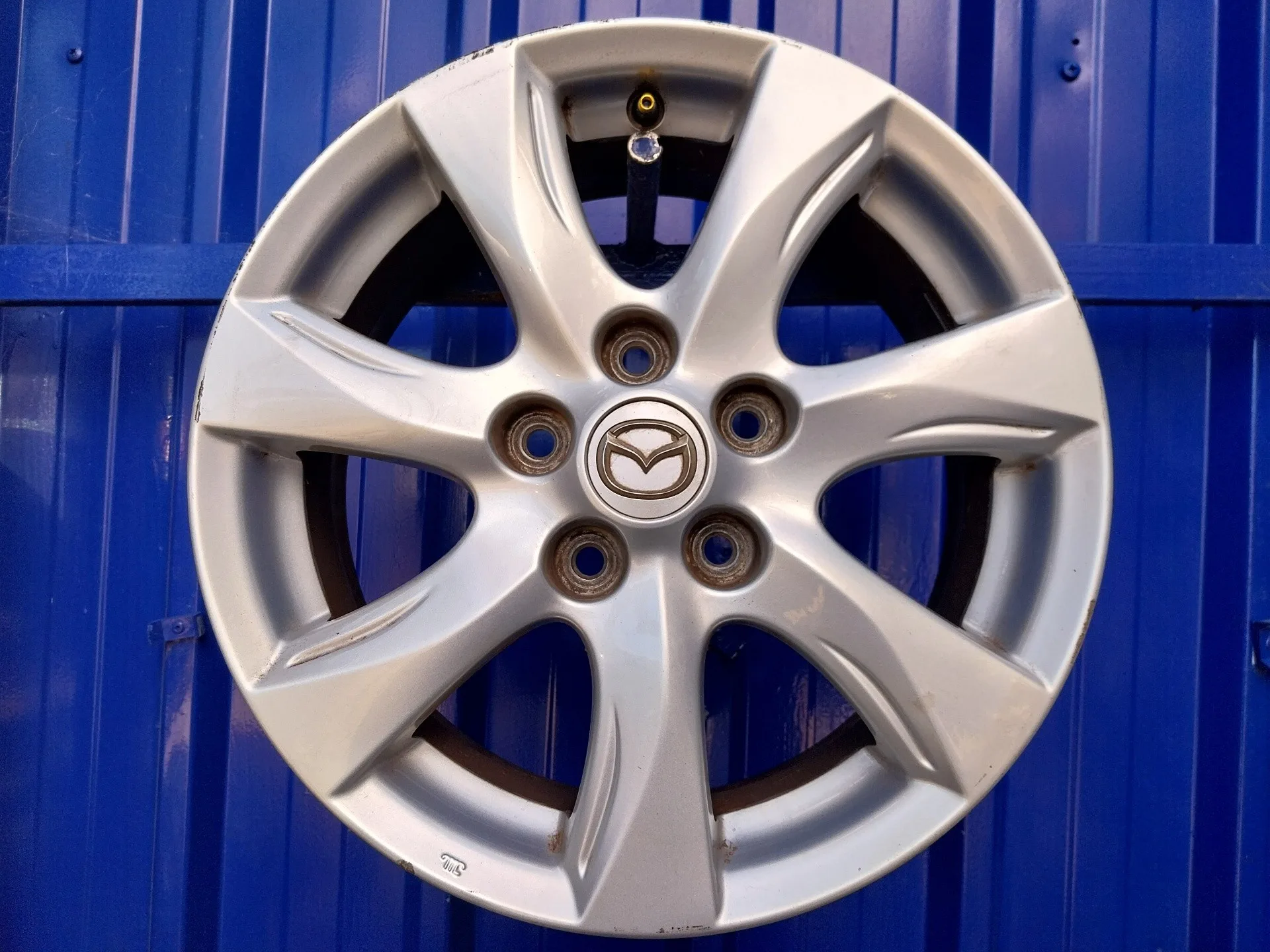 Llanta para Mazda 3 Lim. (Bl)