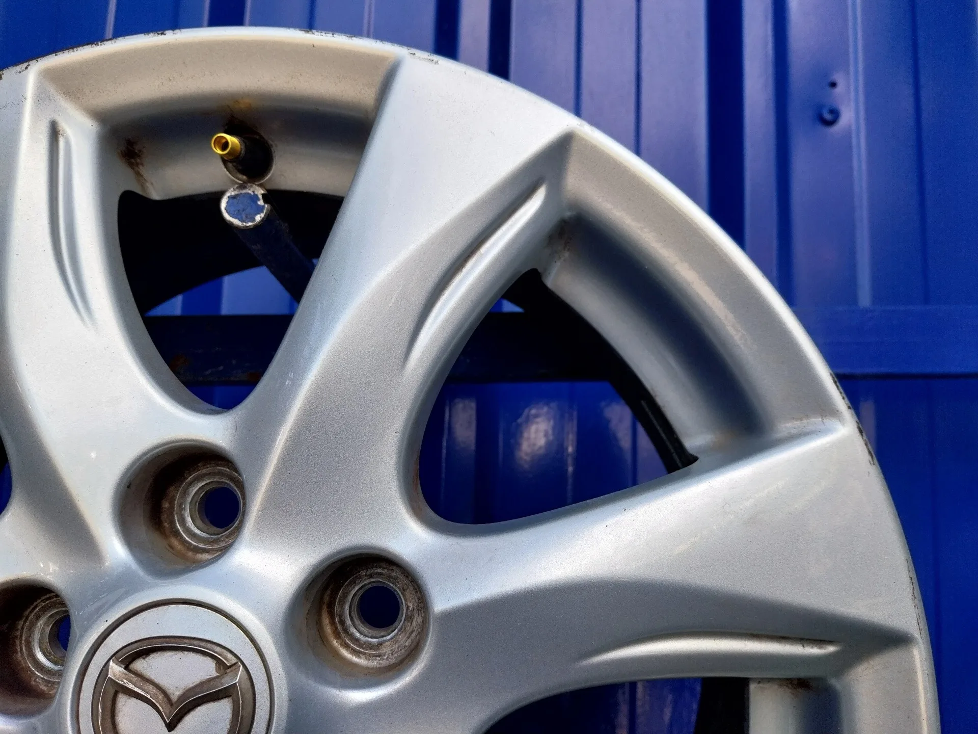 Llanta para Mazda 3 Lim. (Bl)