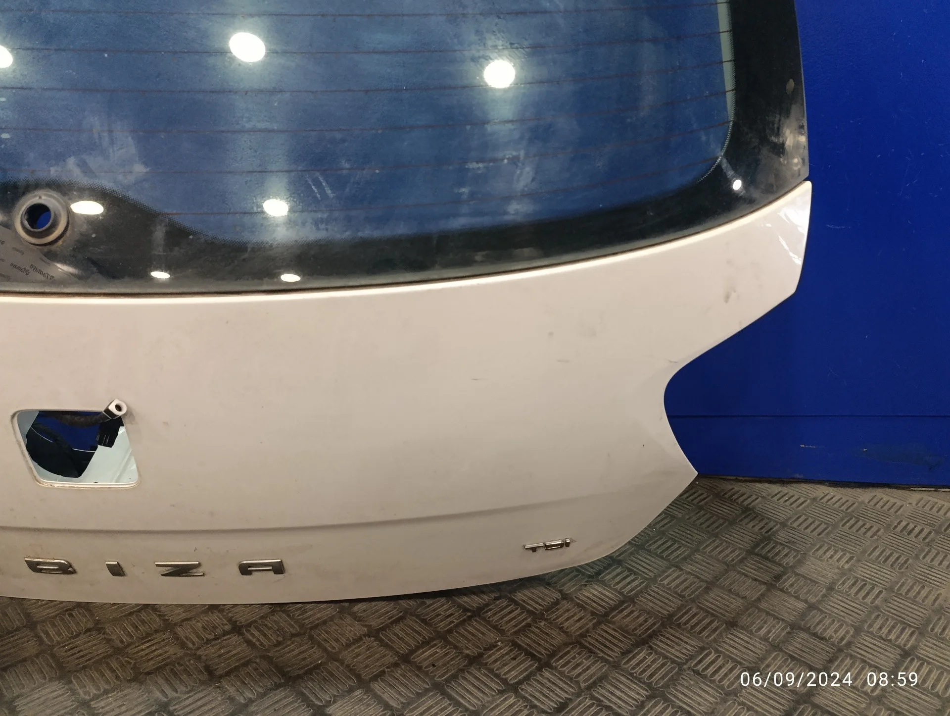 Porton Trasero para Seat Ibiza (6J5)