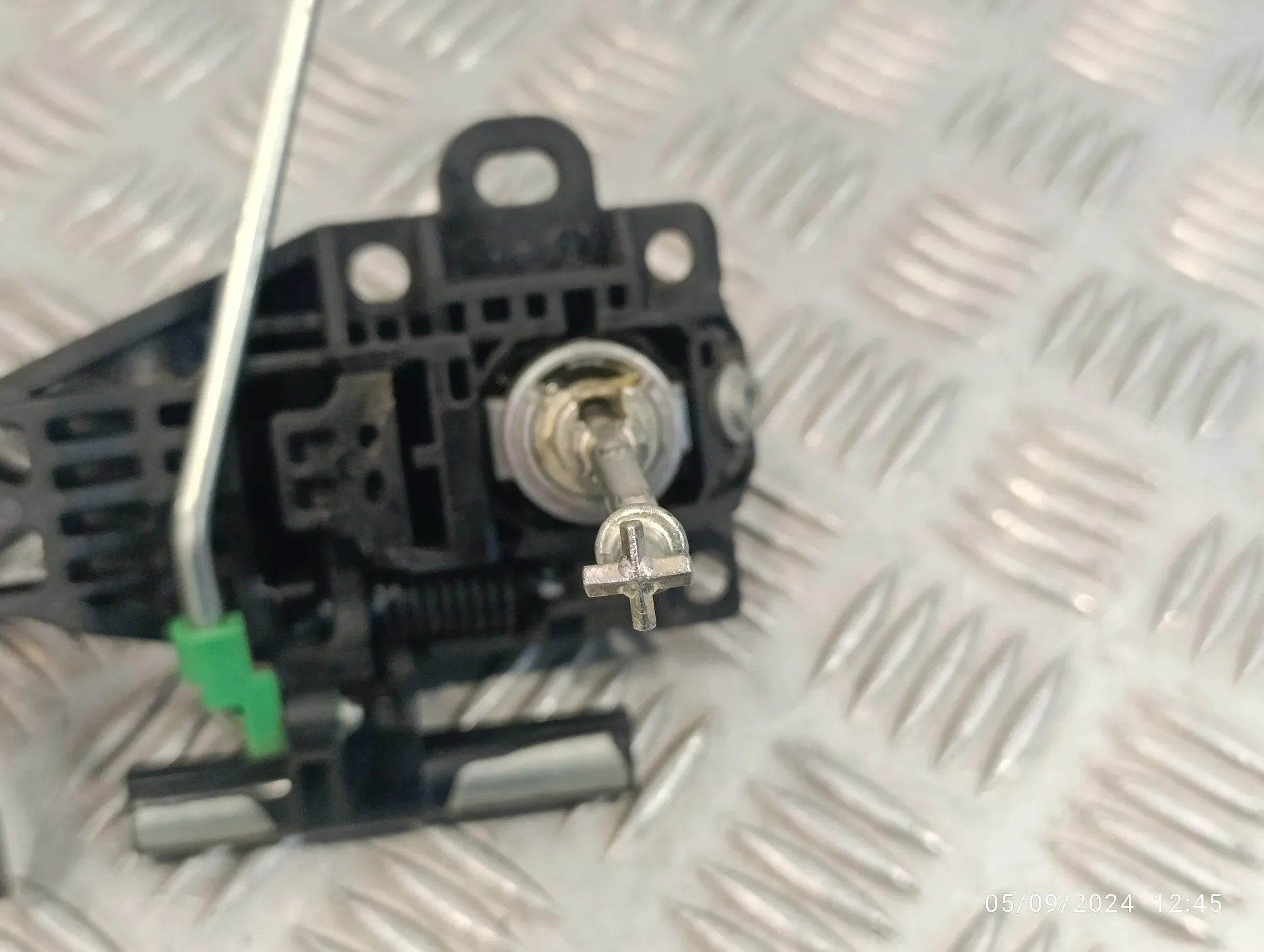 Maneta Exterior Delantera Izquierda para Toyota Rav 4 V (_A5_, _H5_)