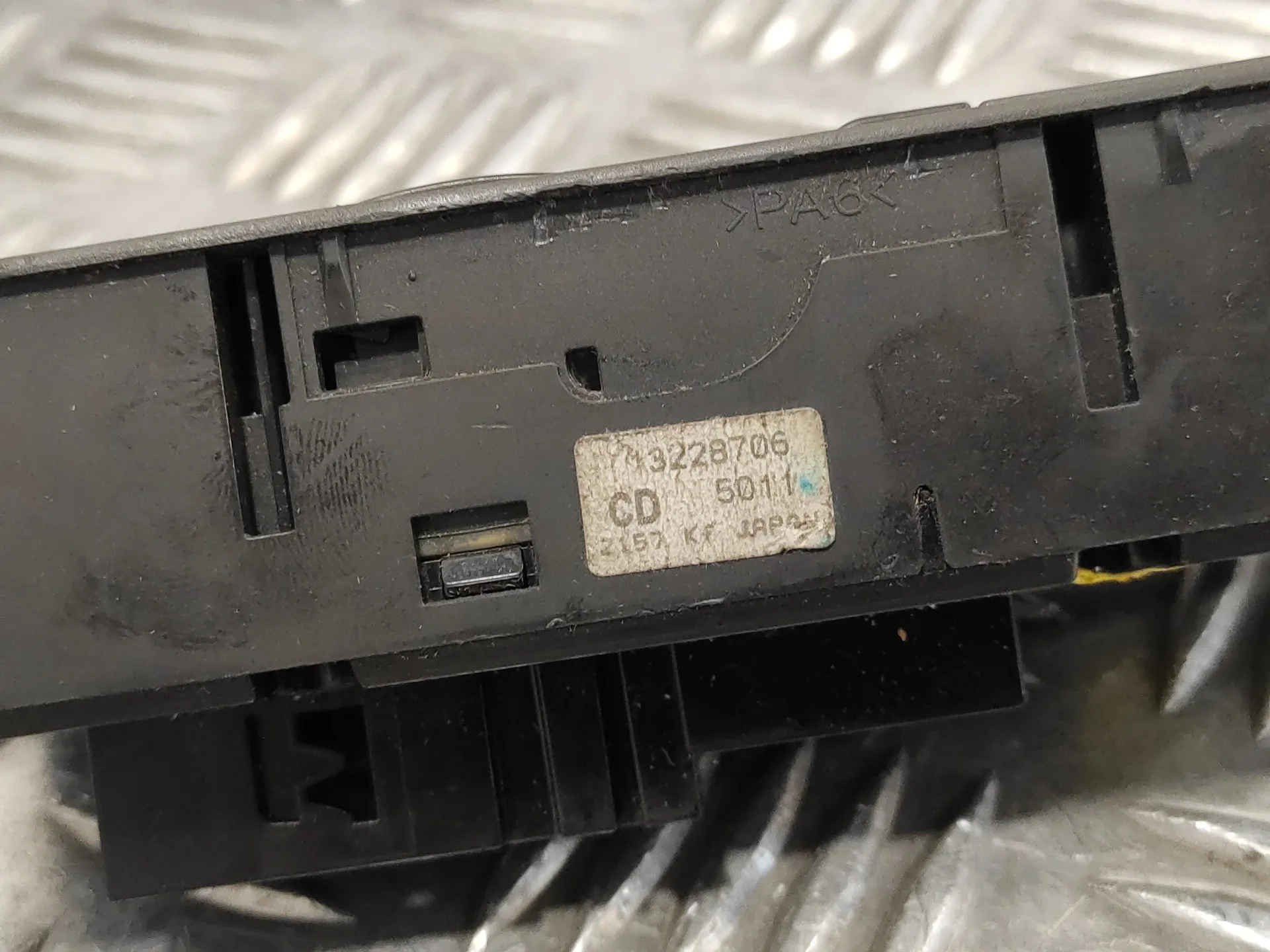 Mando Elevalunas Delantero Izquierdo para Opel Zafira B