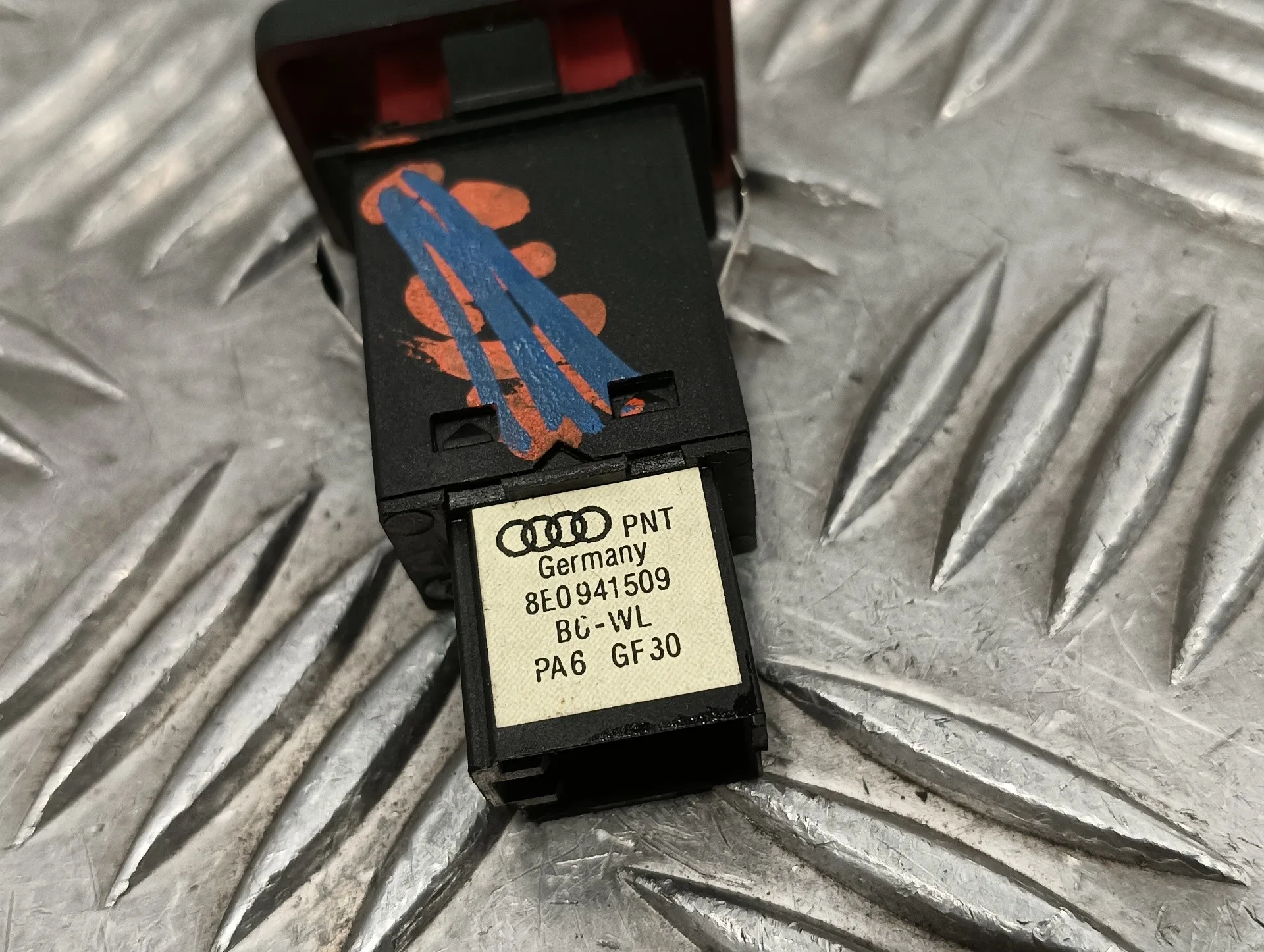Warning para Audi A4 Avant (8E)