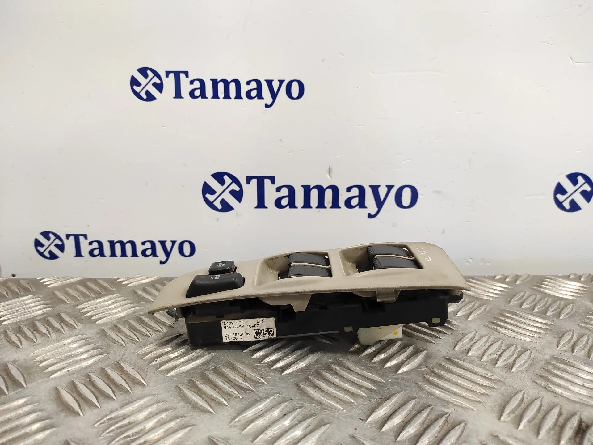 Mando Elevalunas Delantero Izquierdo para Toyota Avensis Berlina (T25)