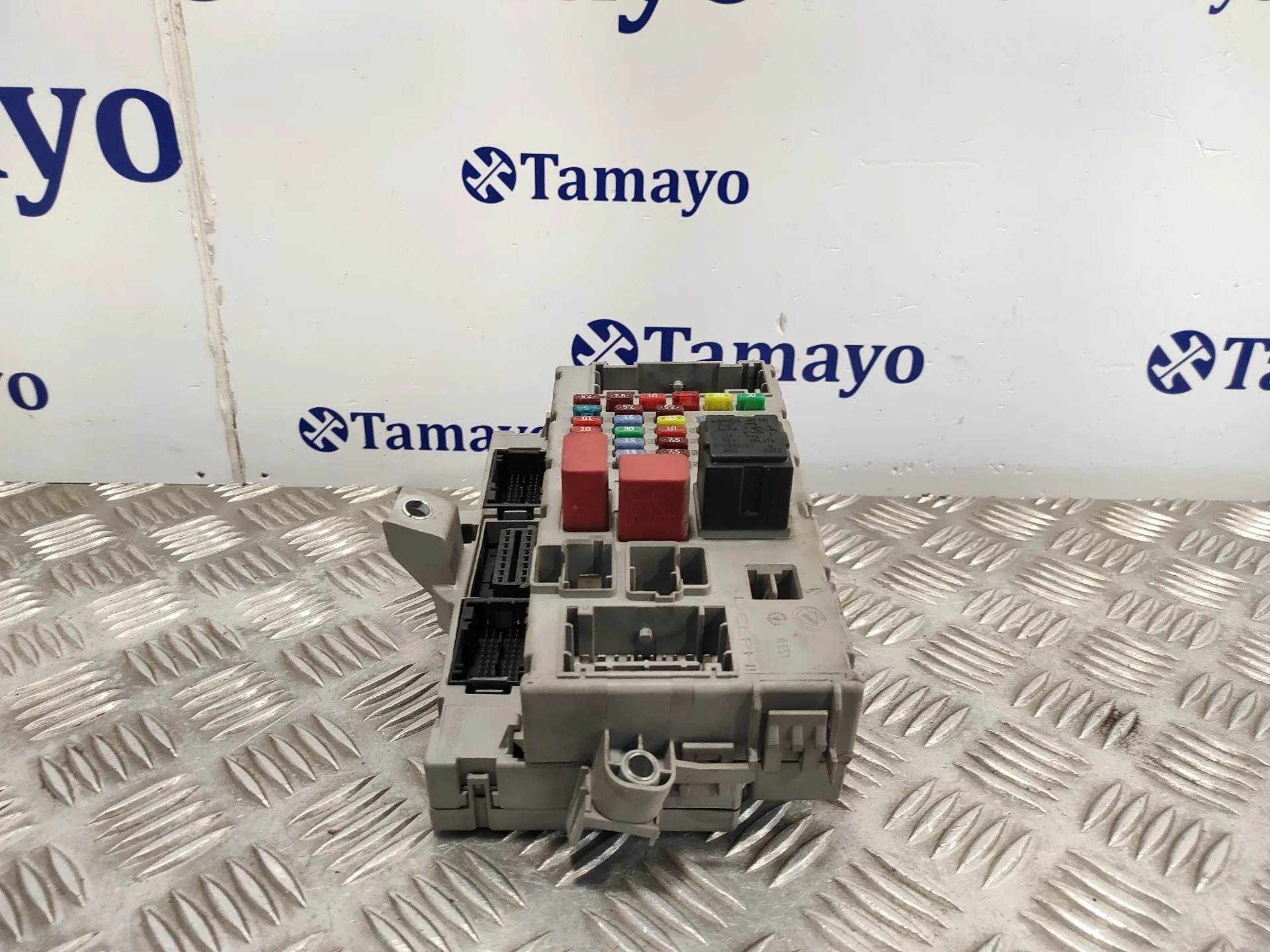 Caja Reles / Fusibles para Fiat Ducato Caja Cerrada 33, Techo Elevado (06.2006)