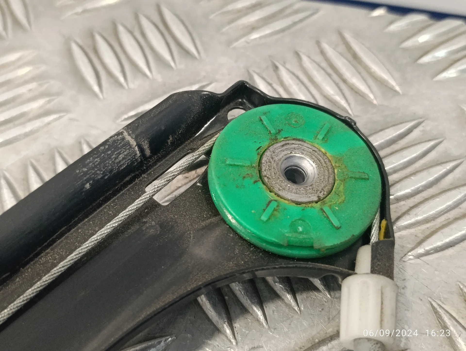Elevalunas Delantero Izquierdo para Audi A3 (8P)