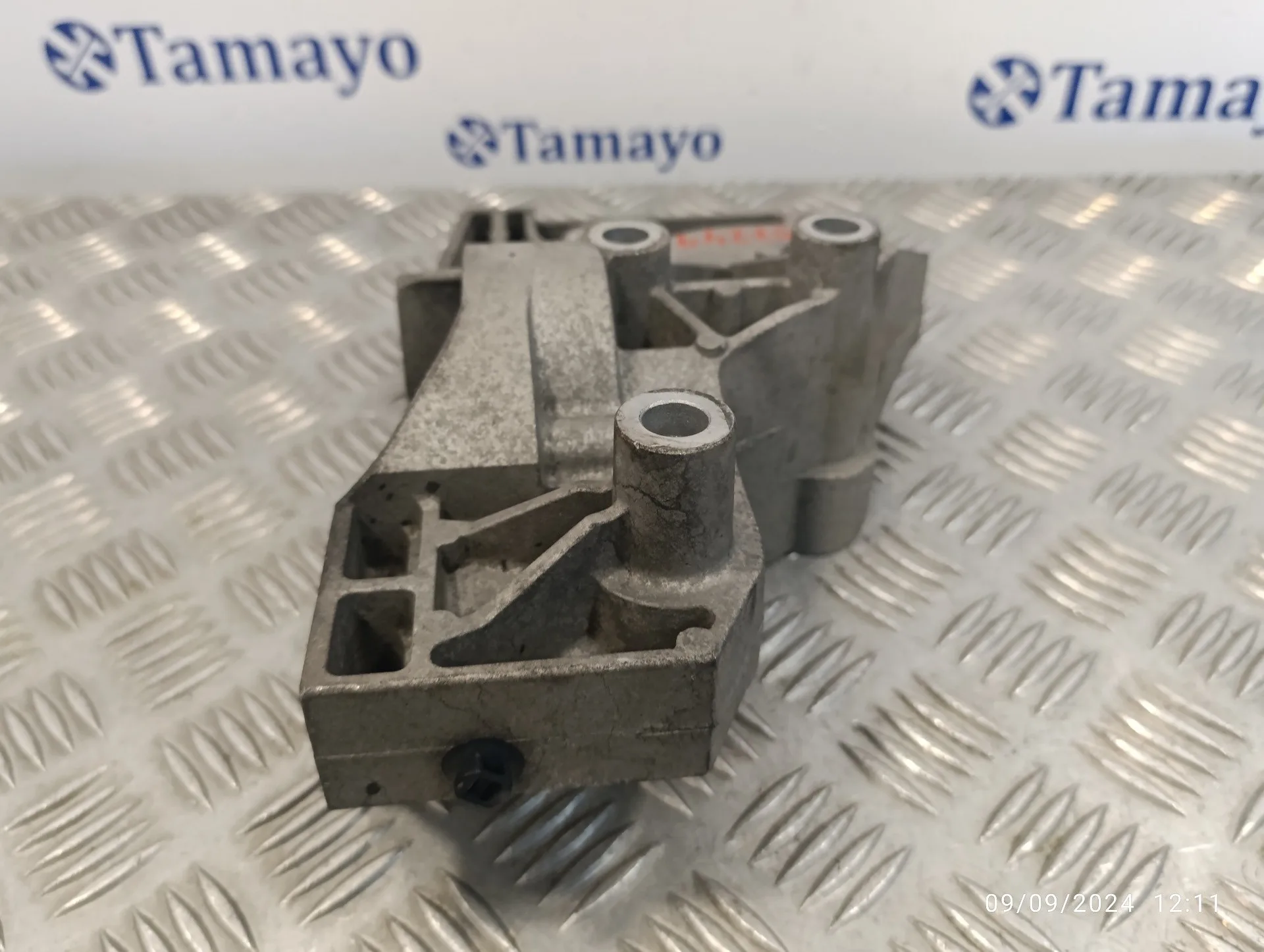 Soporte Alternador para Opel Astra J Lim.
