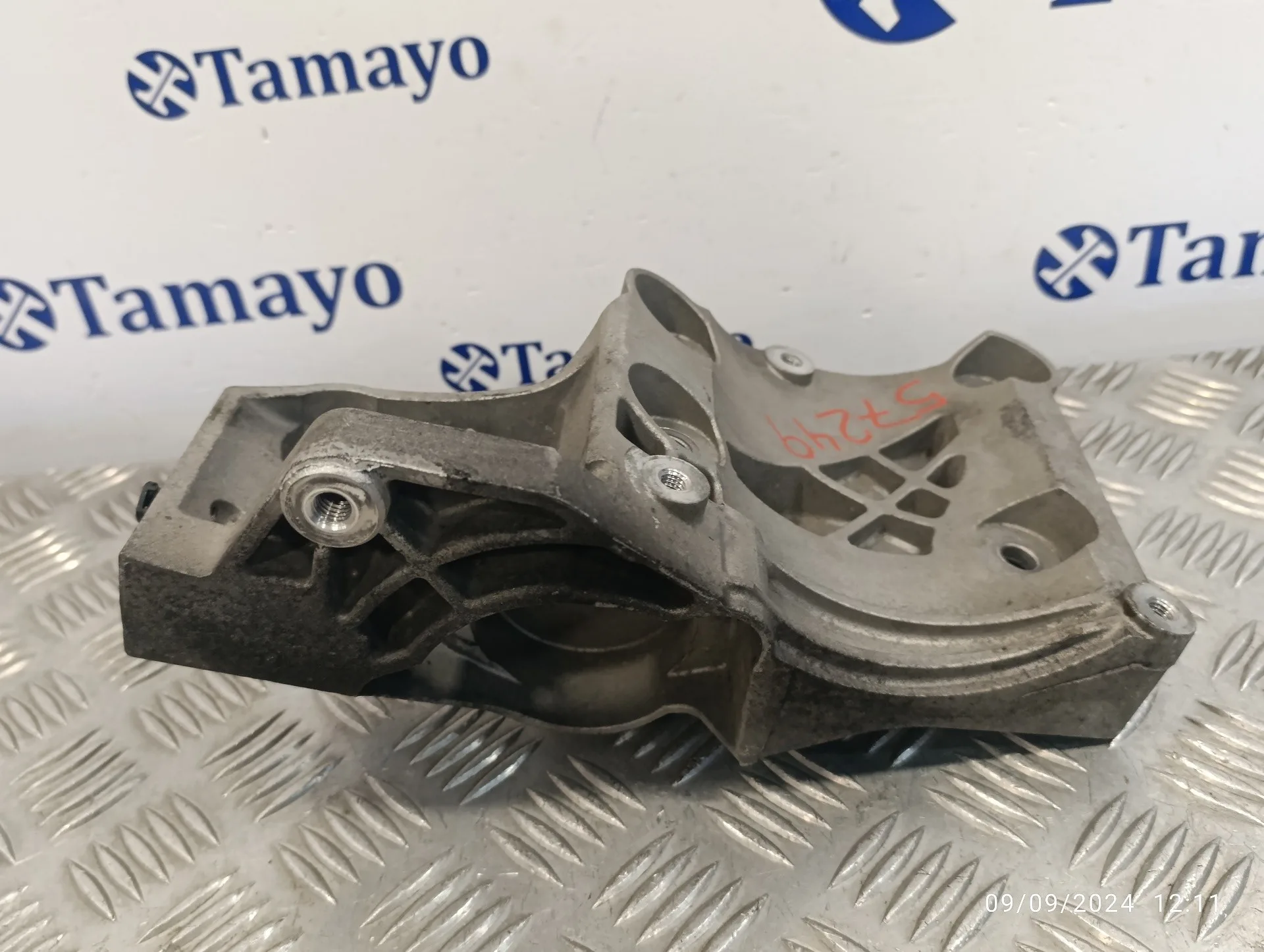 Soporte Alternador para Opel Astra J Lim.