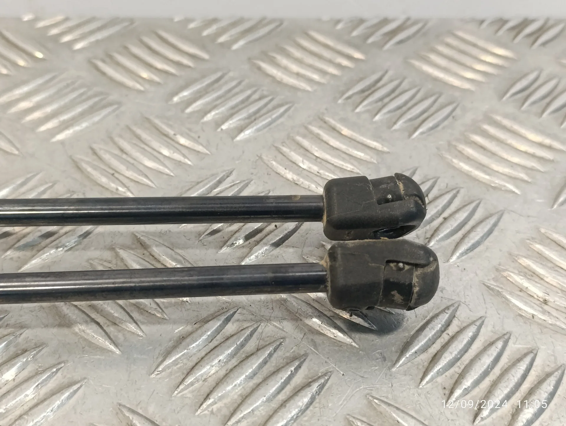 Amortiguadores Maletero / Porton para Audi Q5 (8R)