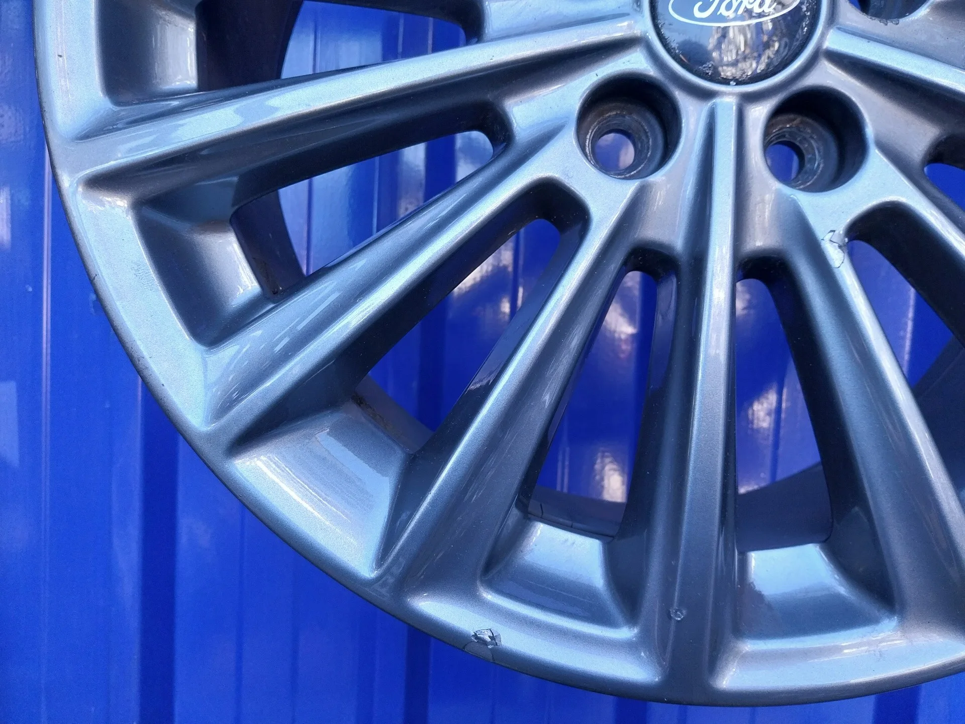Llanta para Ford Focus Lim.