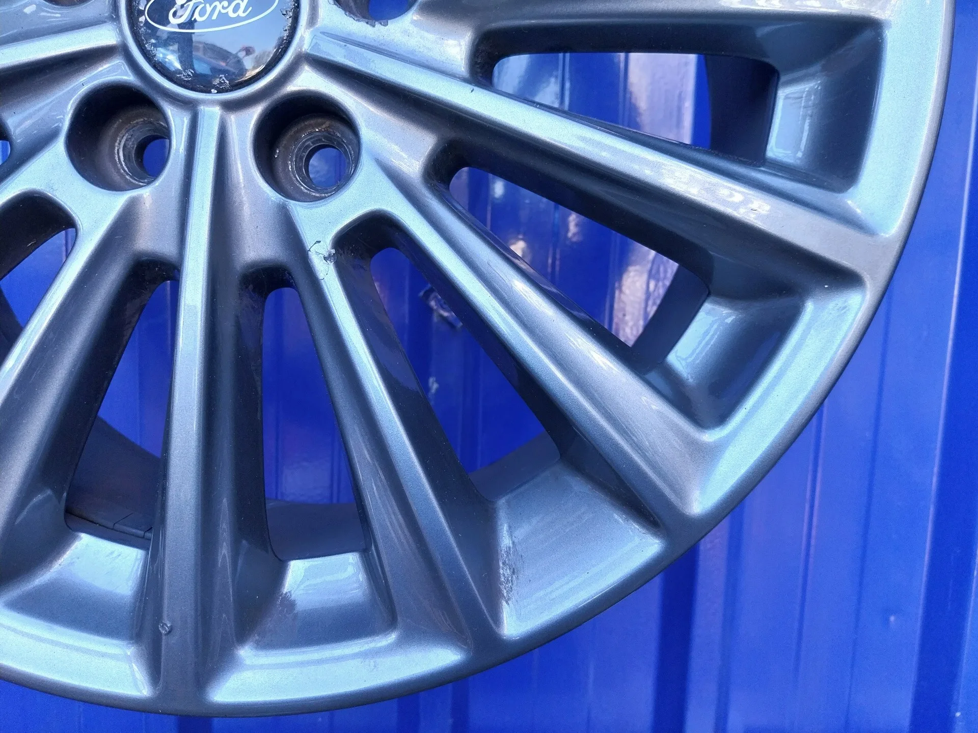 Llanta para Ford Focus Lim.