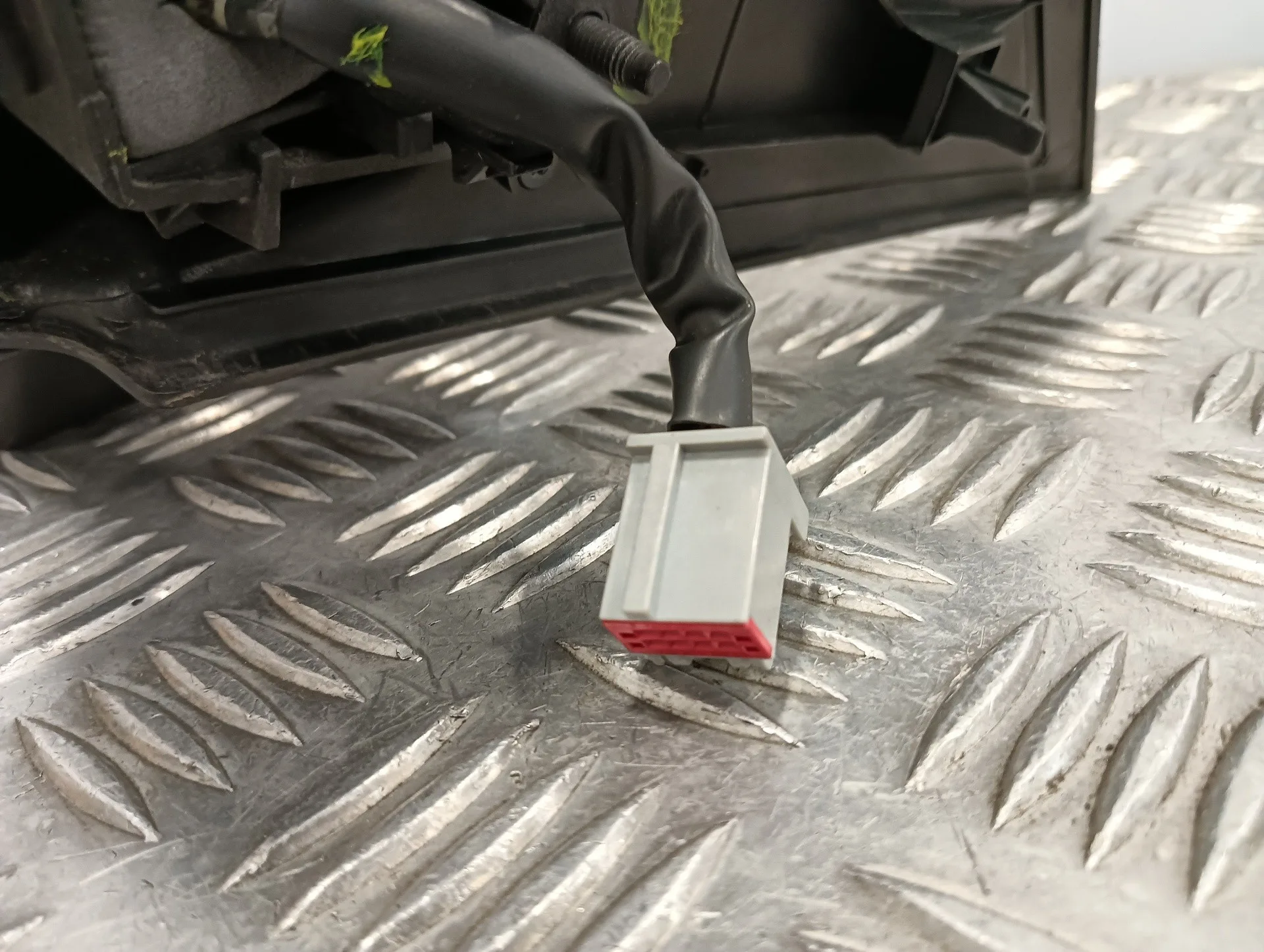 Retrovisor Derecho para Ford Focus Turnier (Cb4)