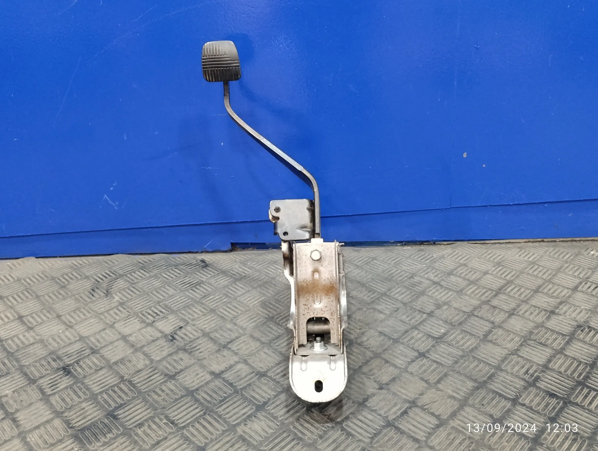 Pedal Acelerador para Nissan Navara Pick-Up (D40M)