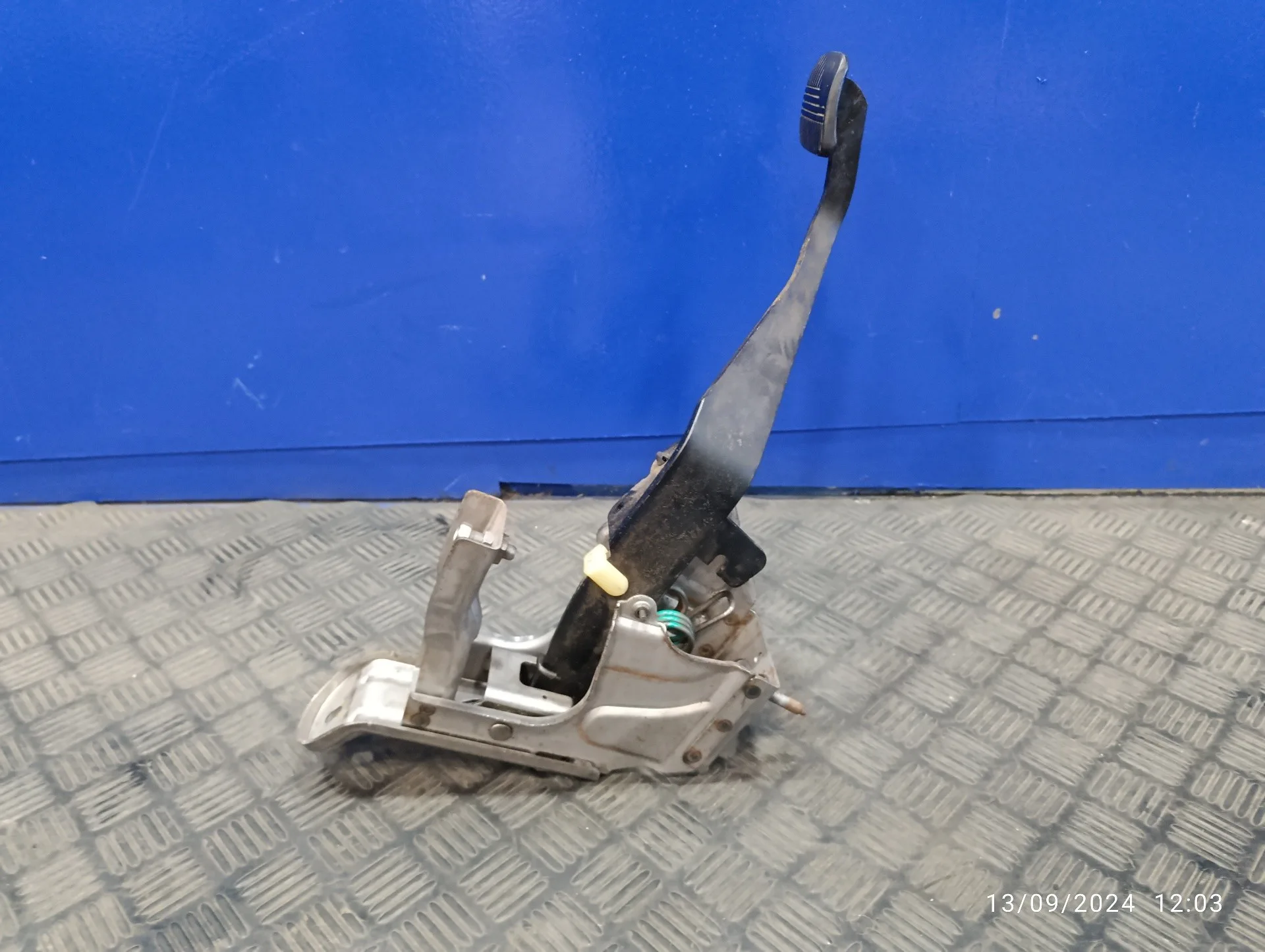 Pedal Acelerador para Nissan Navara Pick-Up (D40M)