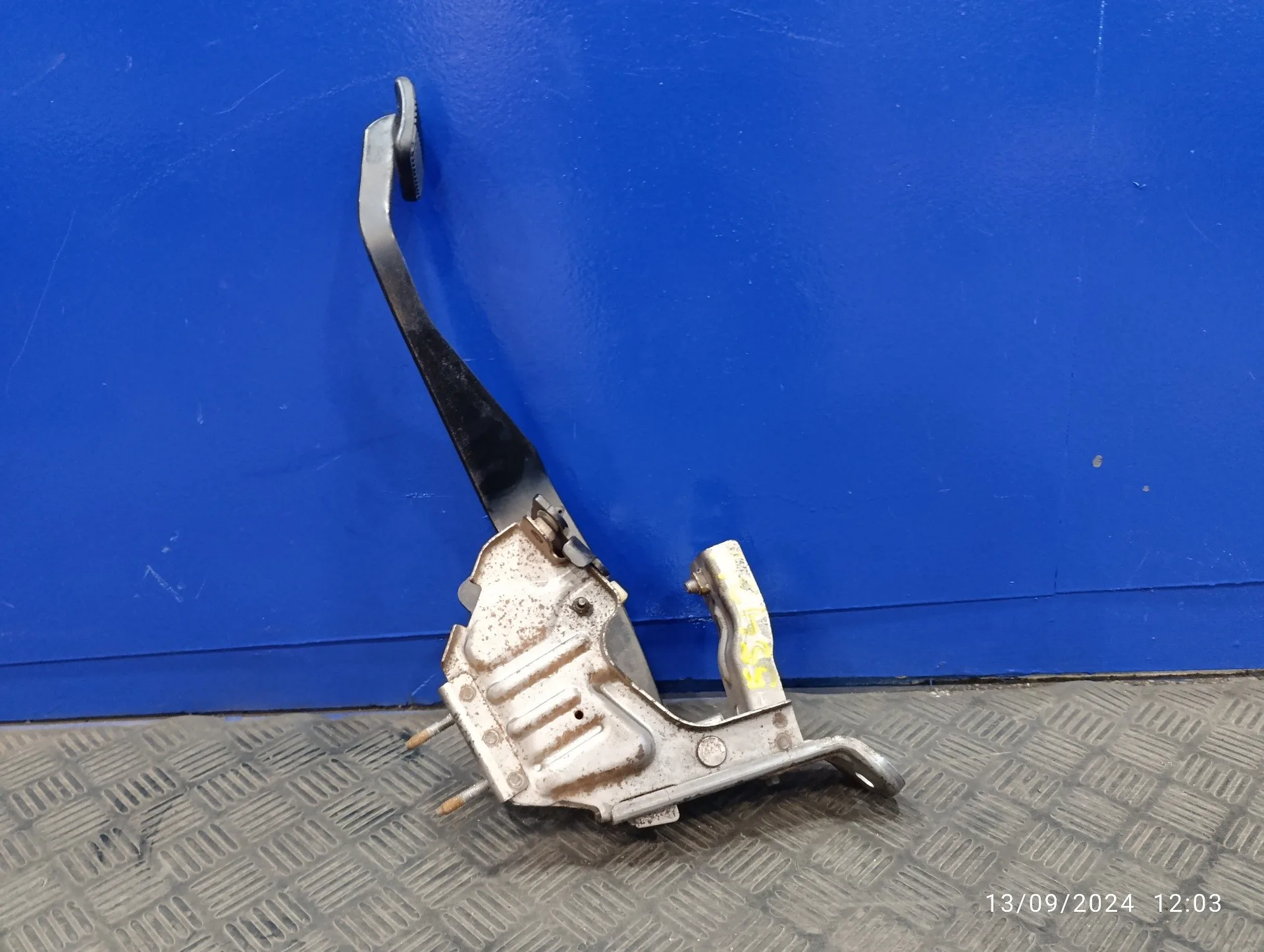 Pedal Acelerador para Nissan Navara Pick-Up (D40M)