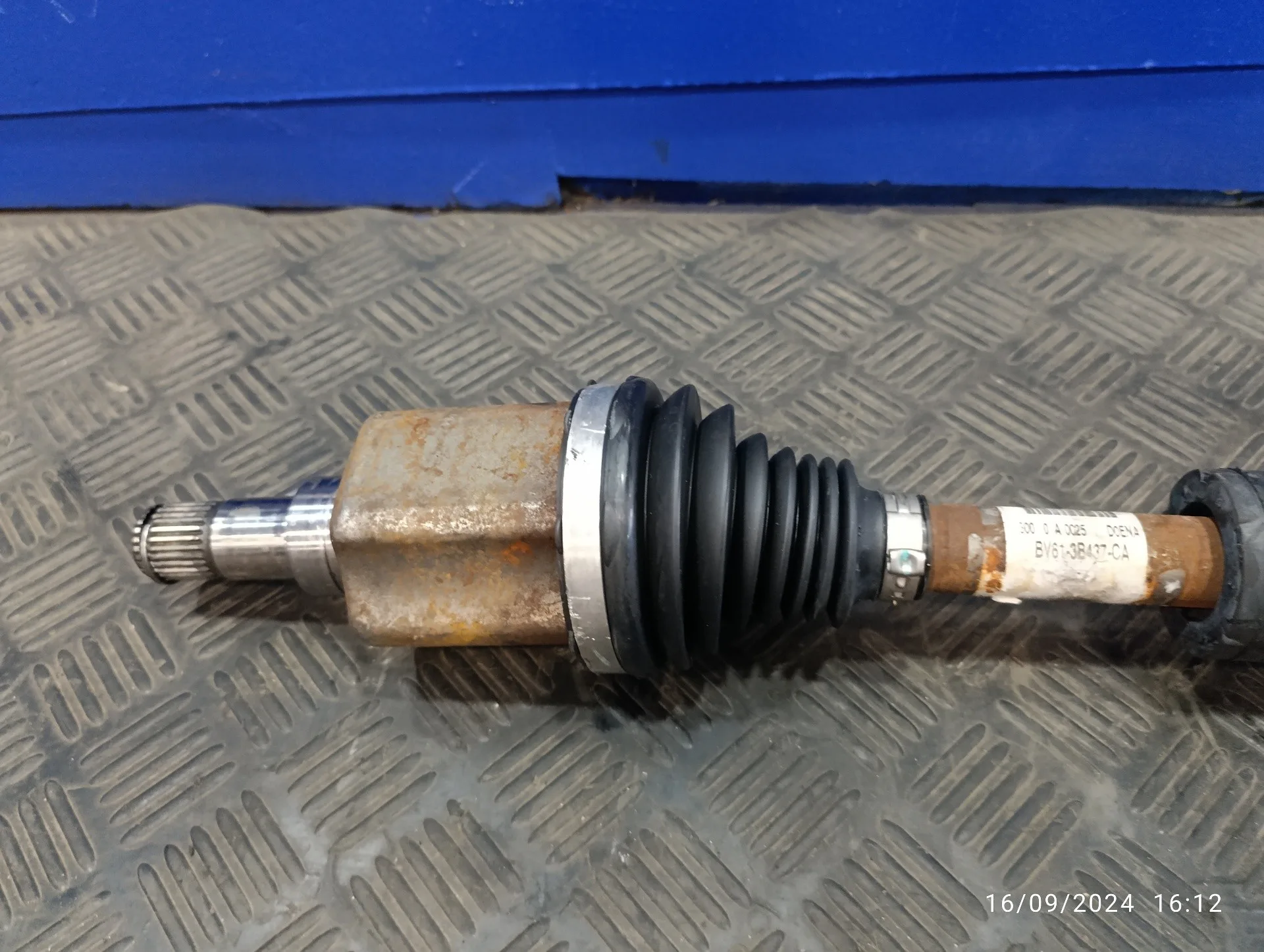 Transmision Delantera Izquierda para Ford Focus Lim.