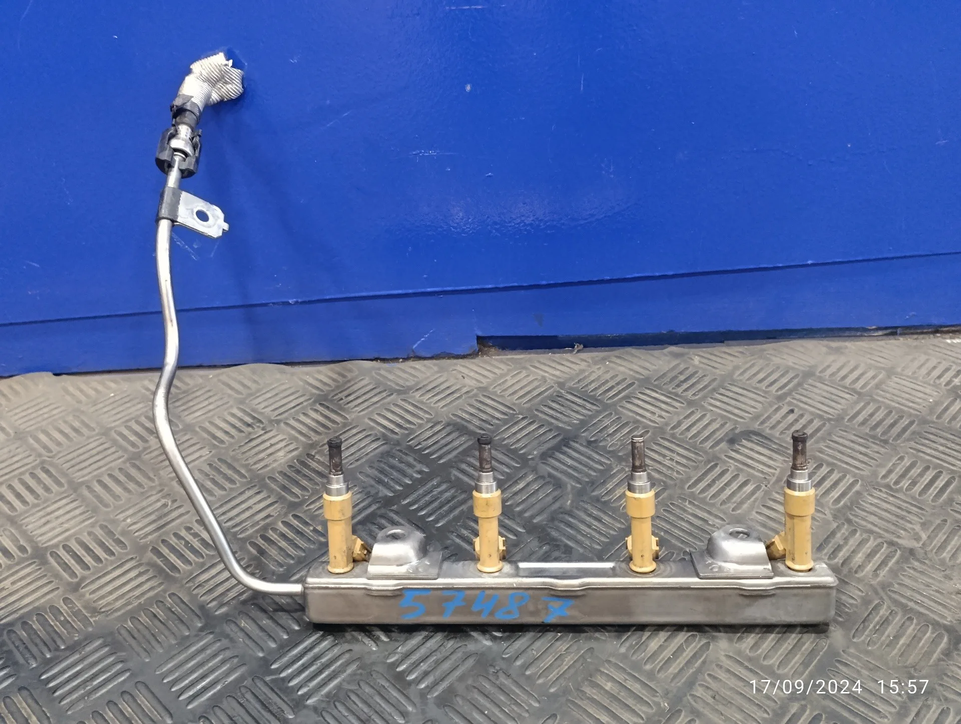 Rampa Inyectora para Toyota Prius (Nhw30)