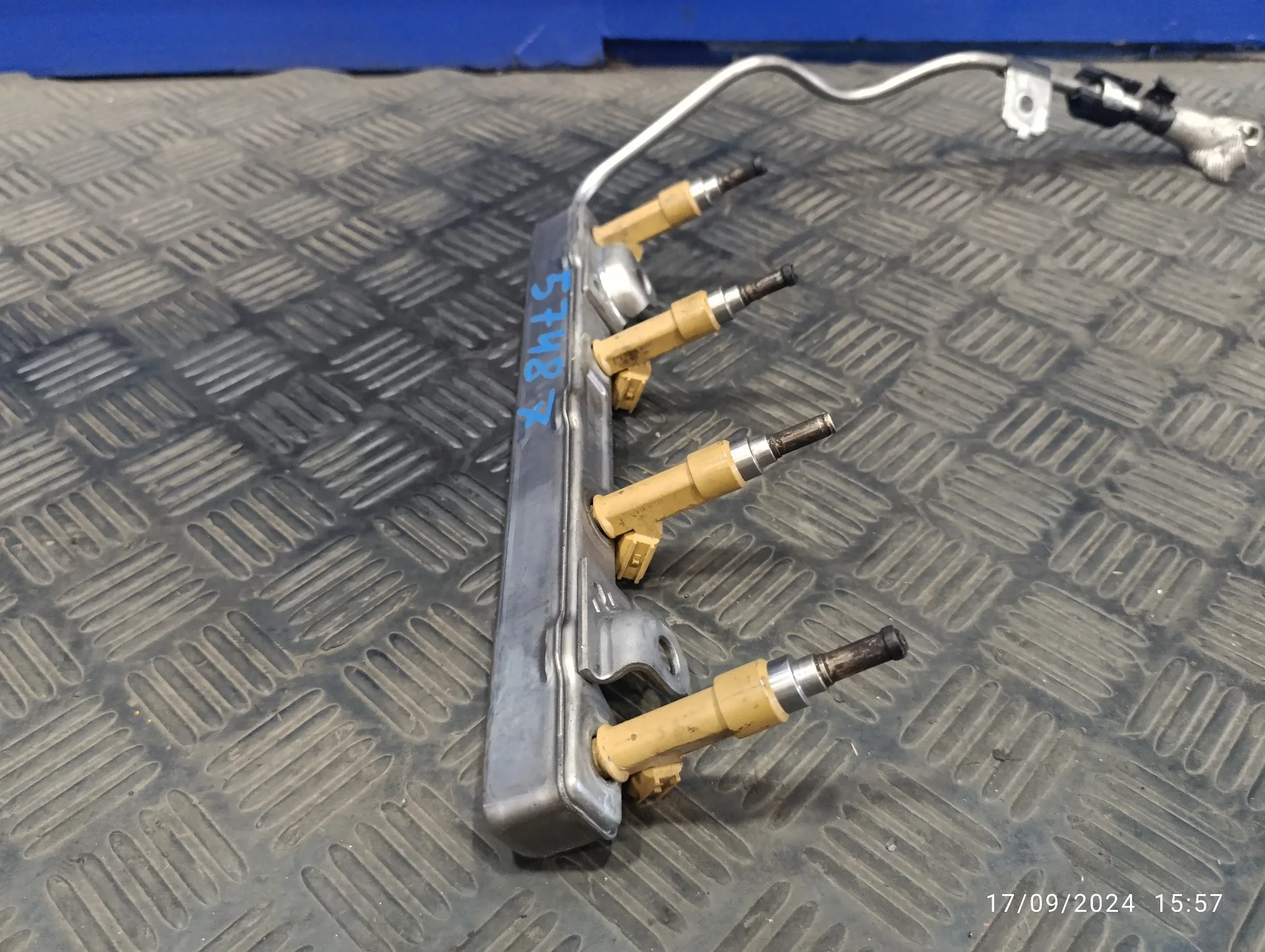 Rampa Inyectora para Toyota Prius (Nhw30)